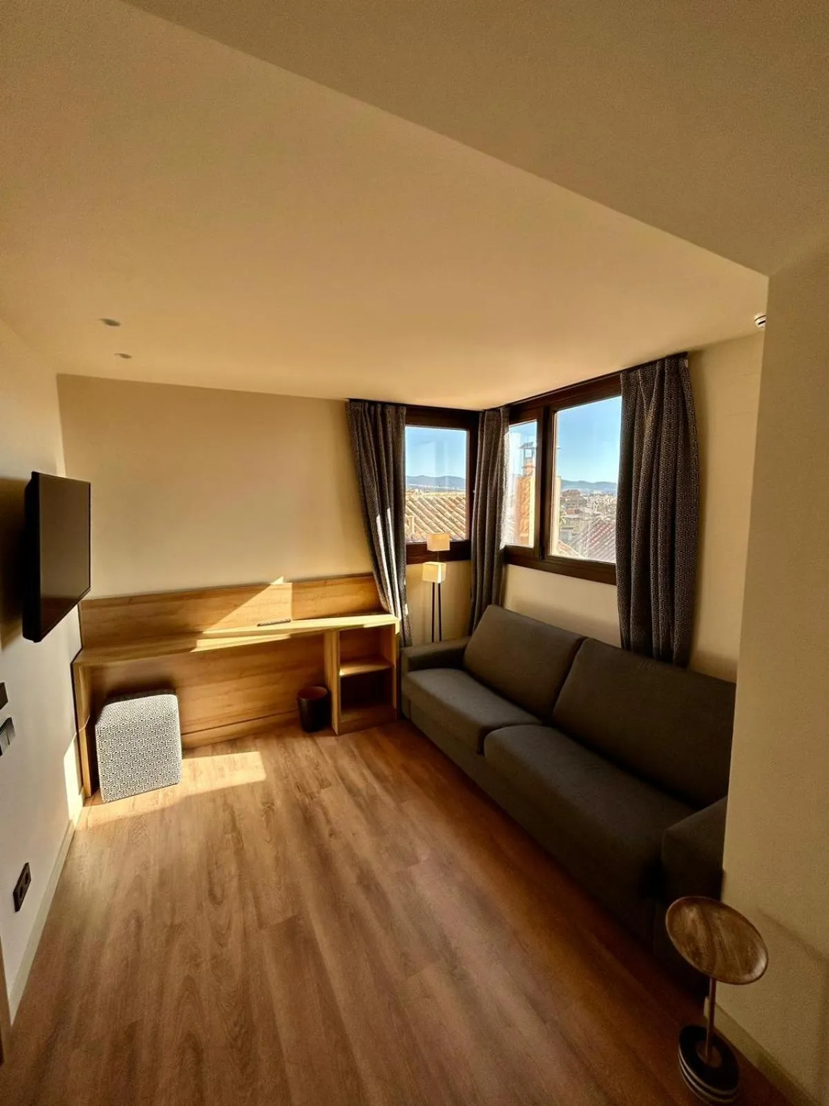 Living room, Bed in Toc Hostel Granada