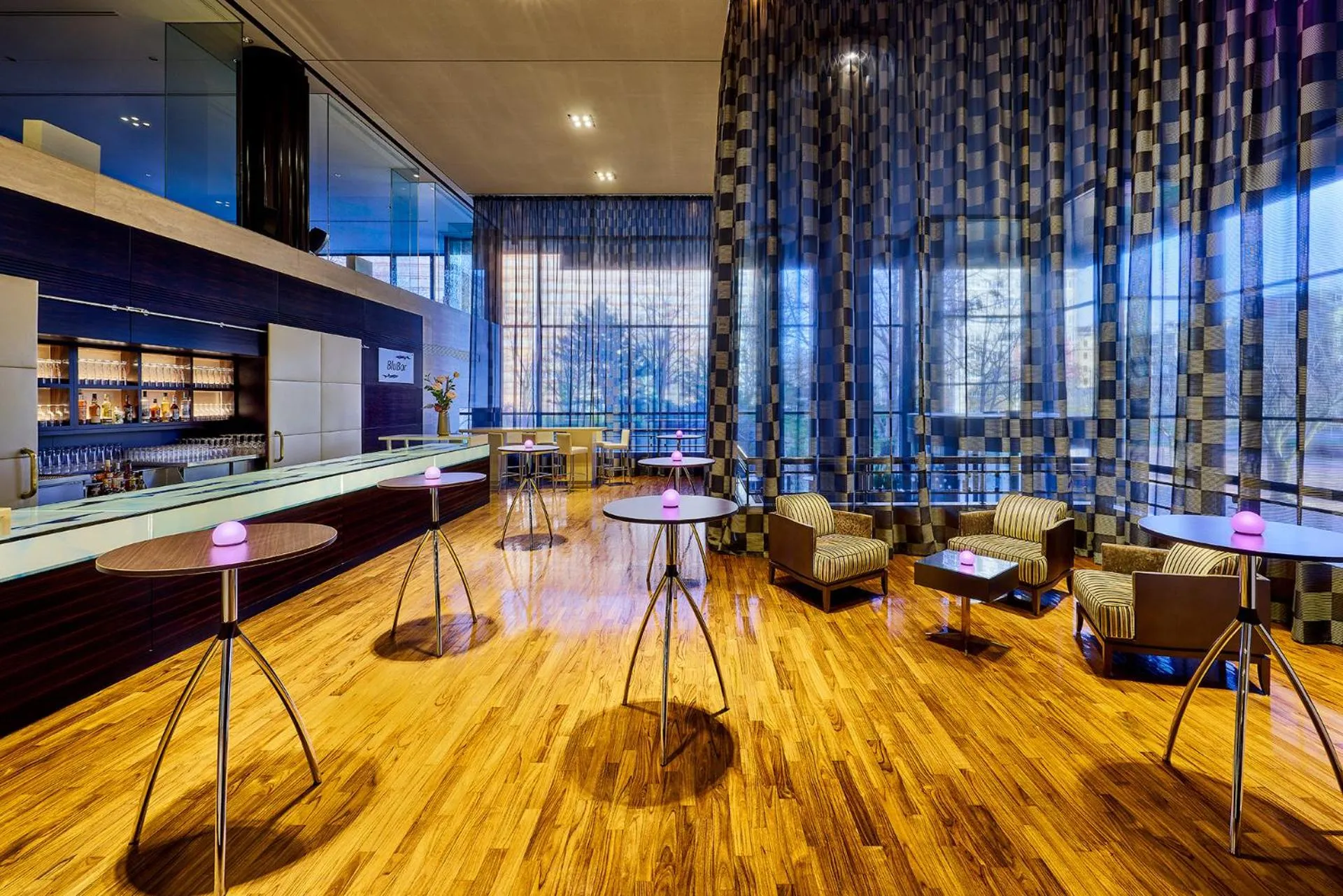 Lounge or bar in The Westin Leipzig