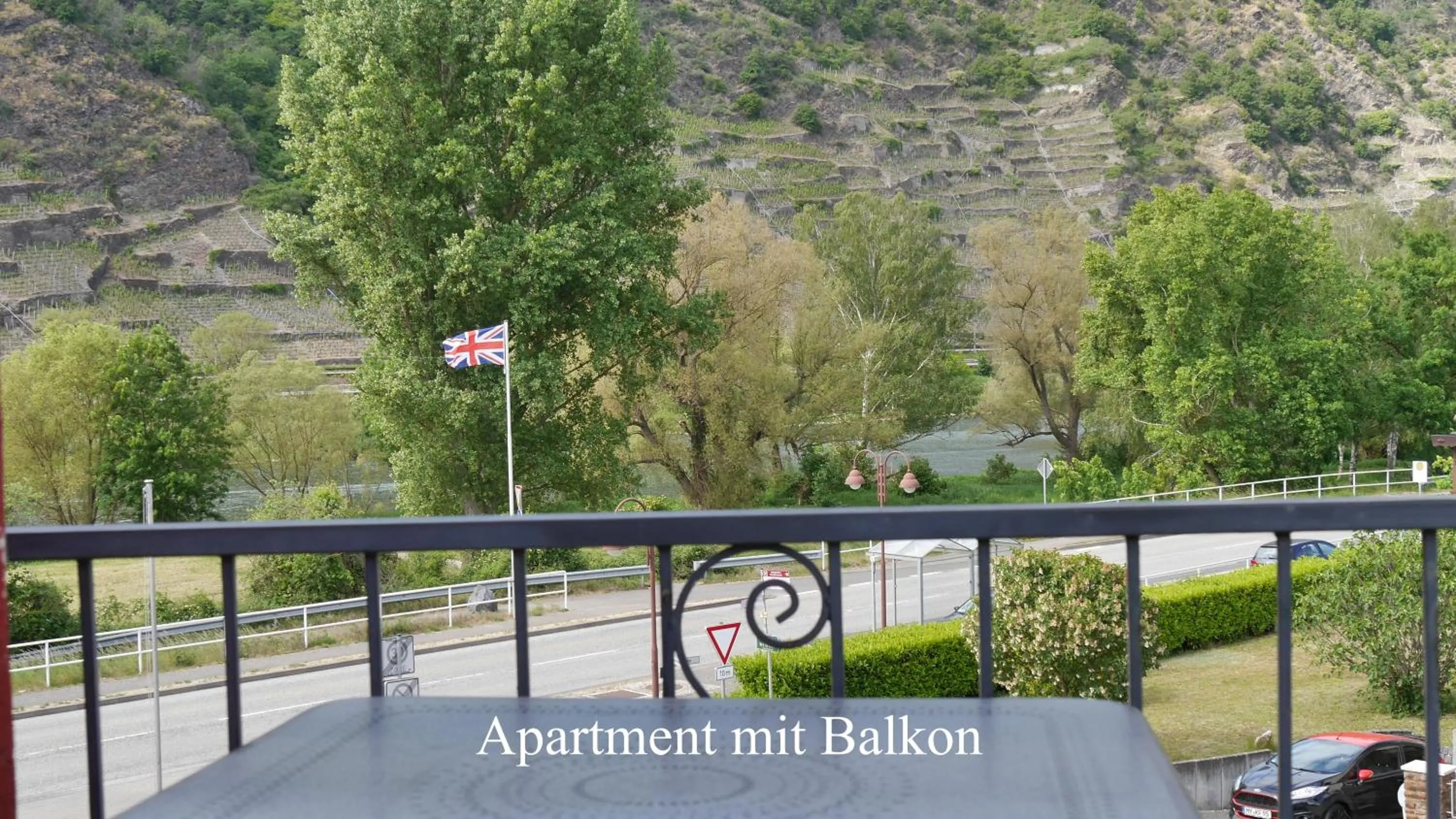 Hotel-garni-Kachelburg