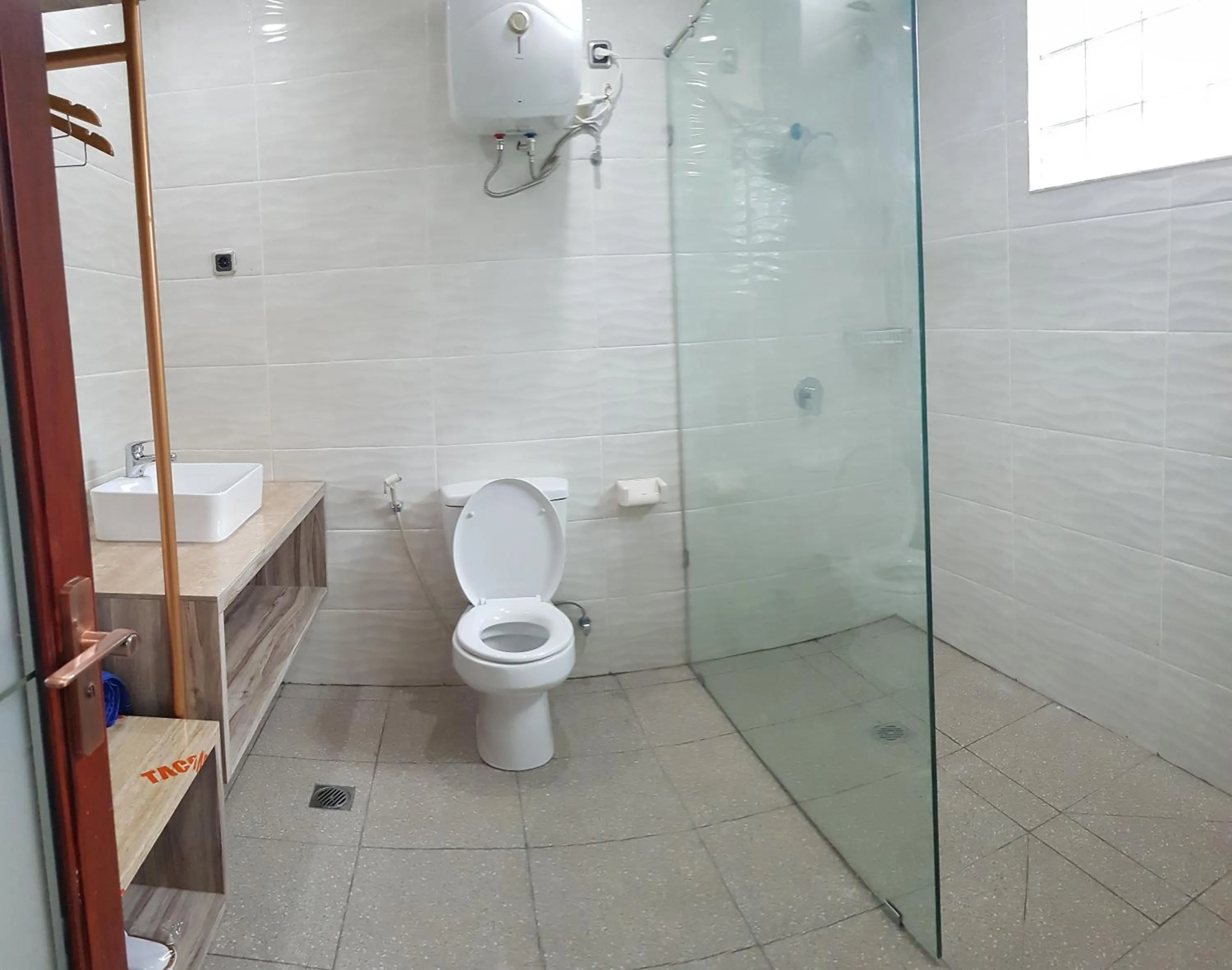Bathroom in Sanur Agung Suite