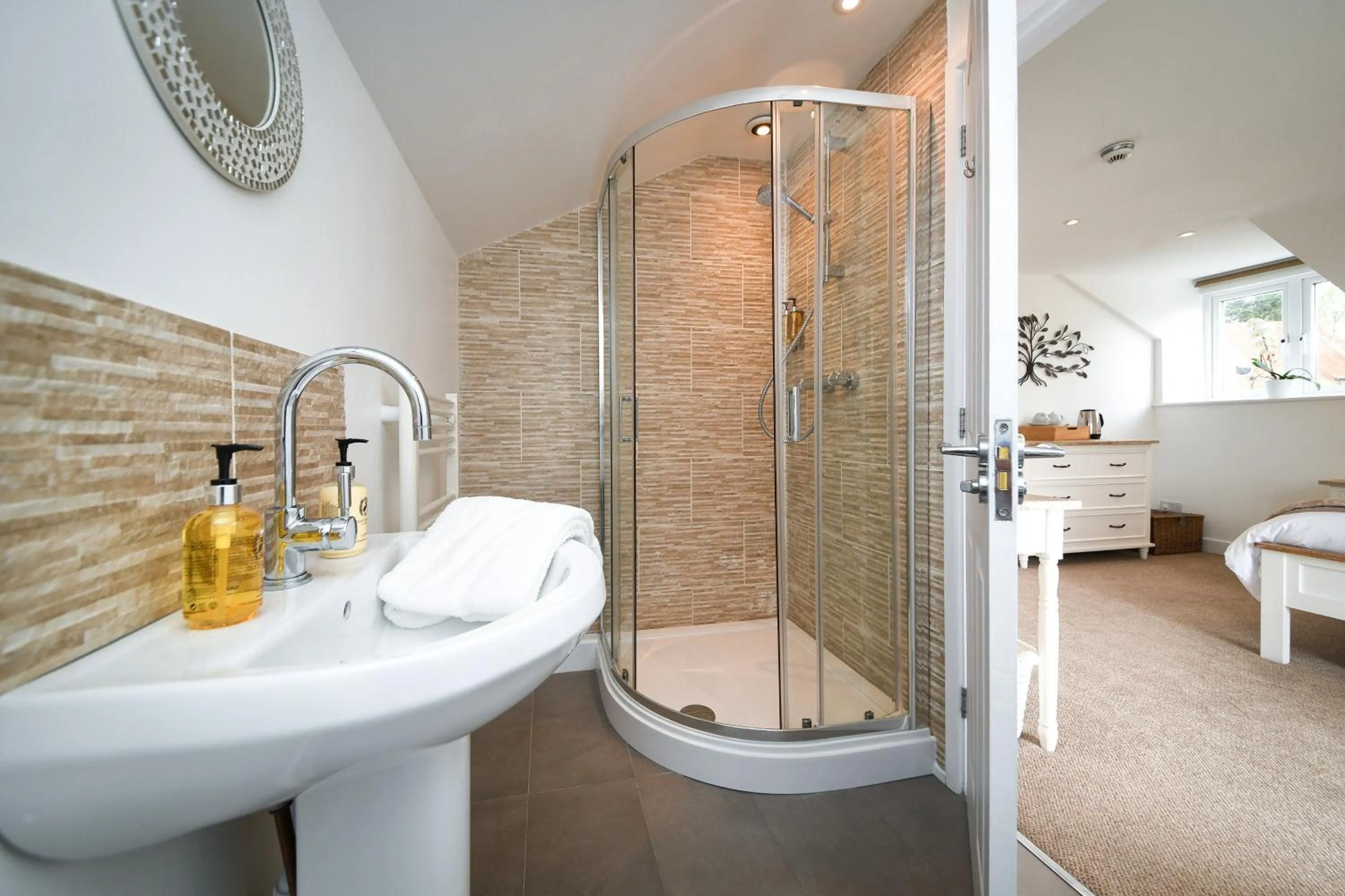 Shower in Lakeside Old Hunstanton