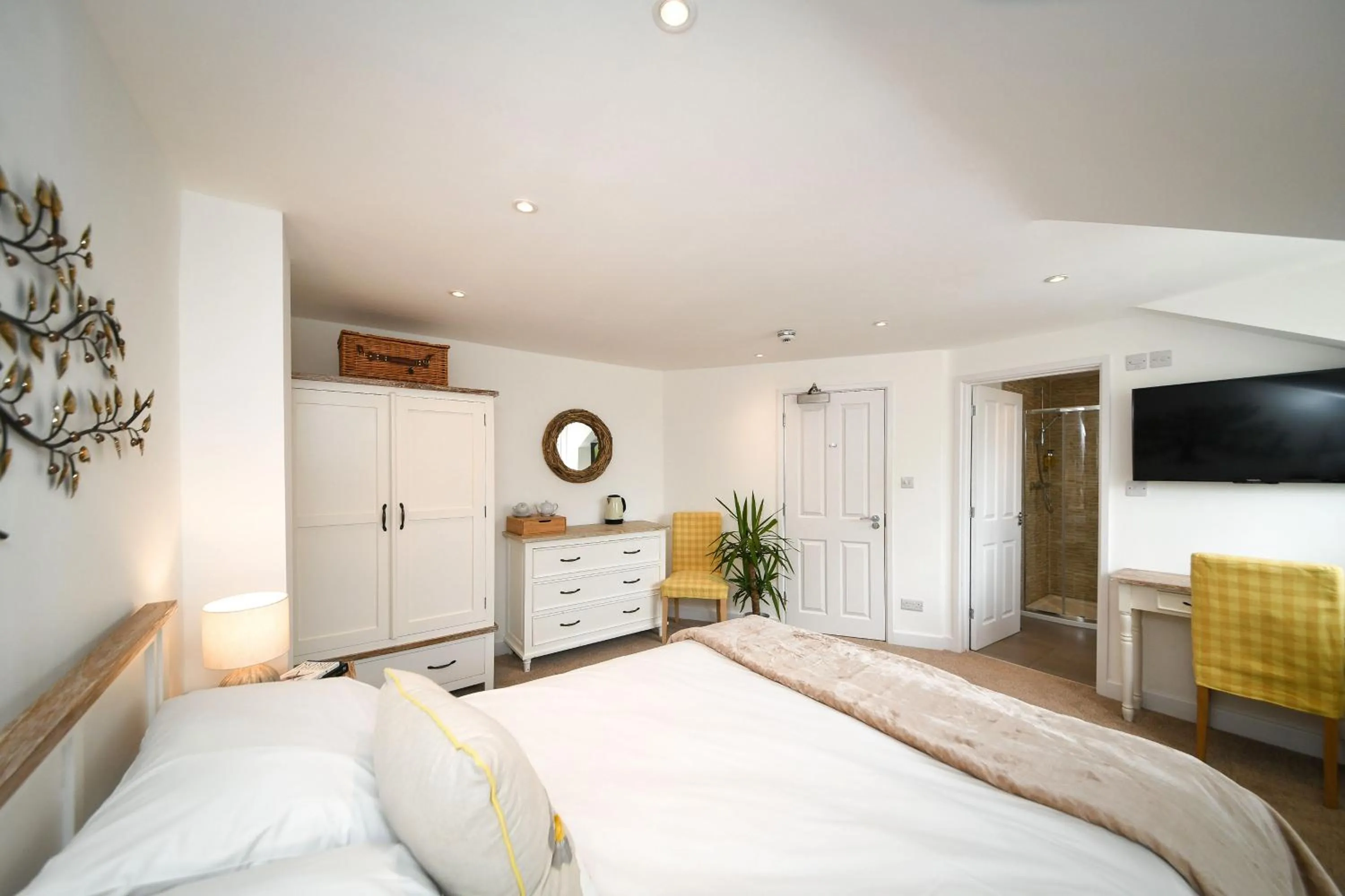 Photo of the whole room, Bed in Lakeside Old Hunstanton