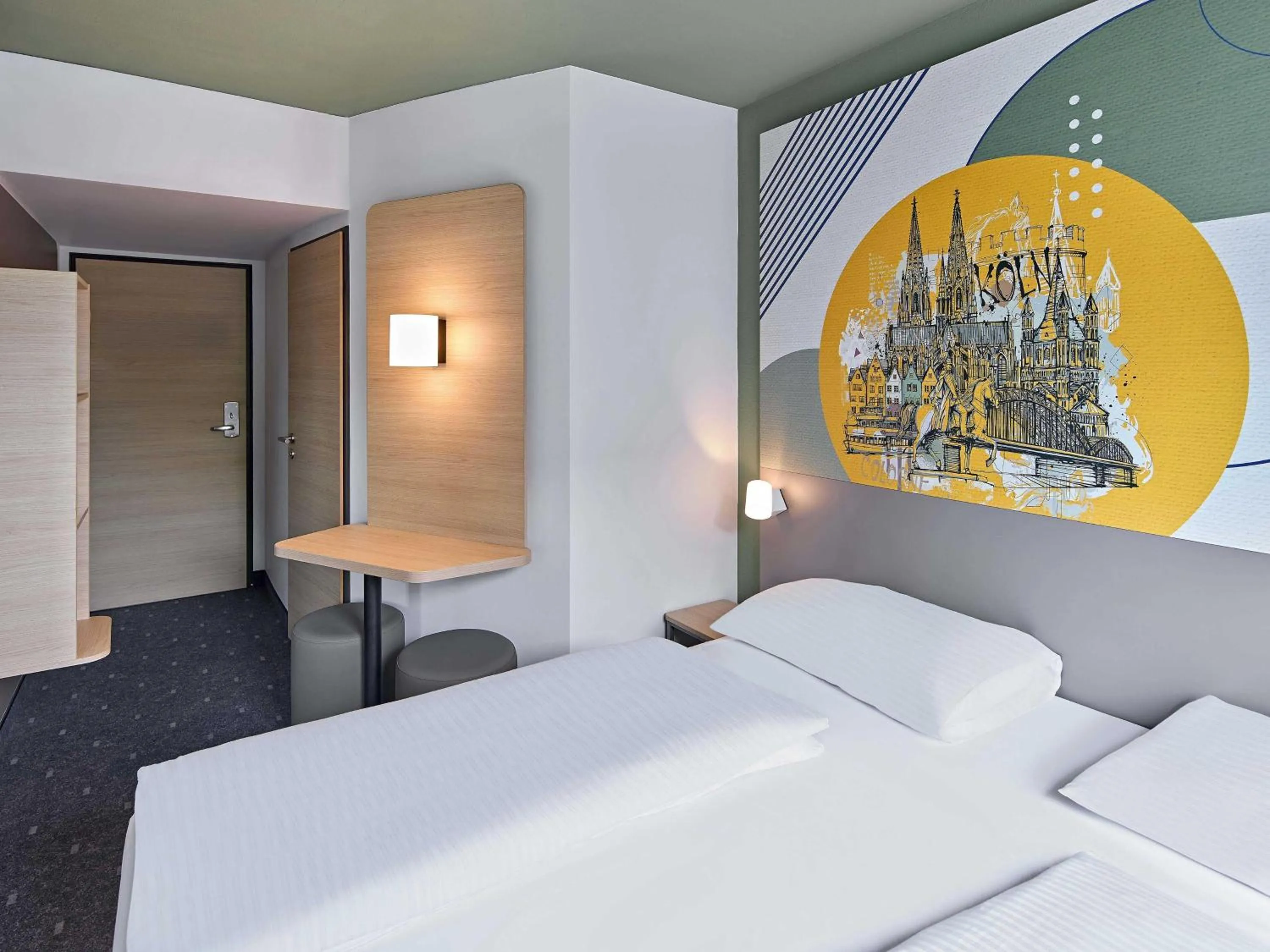 Photo of the whole room, Bed in B&B HOTEL Köln-Marsdorf