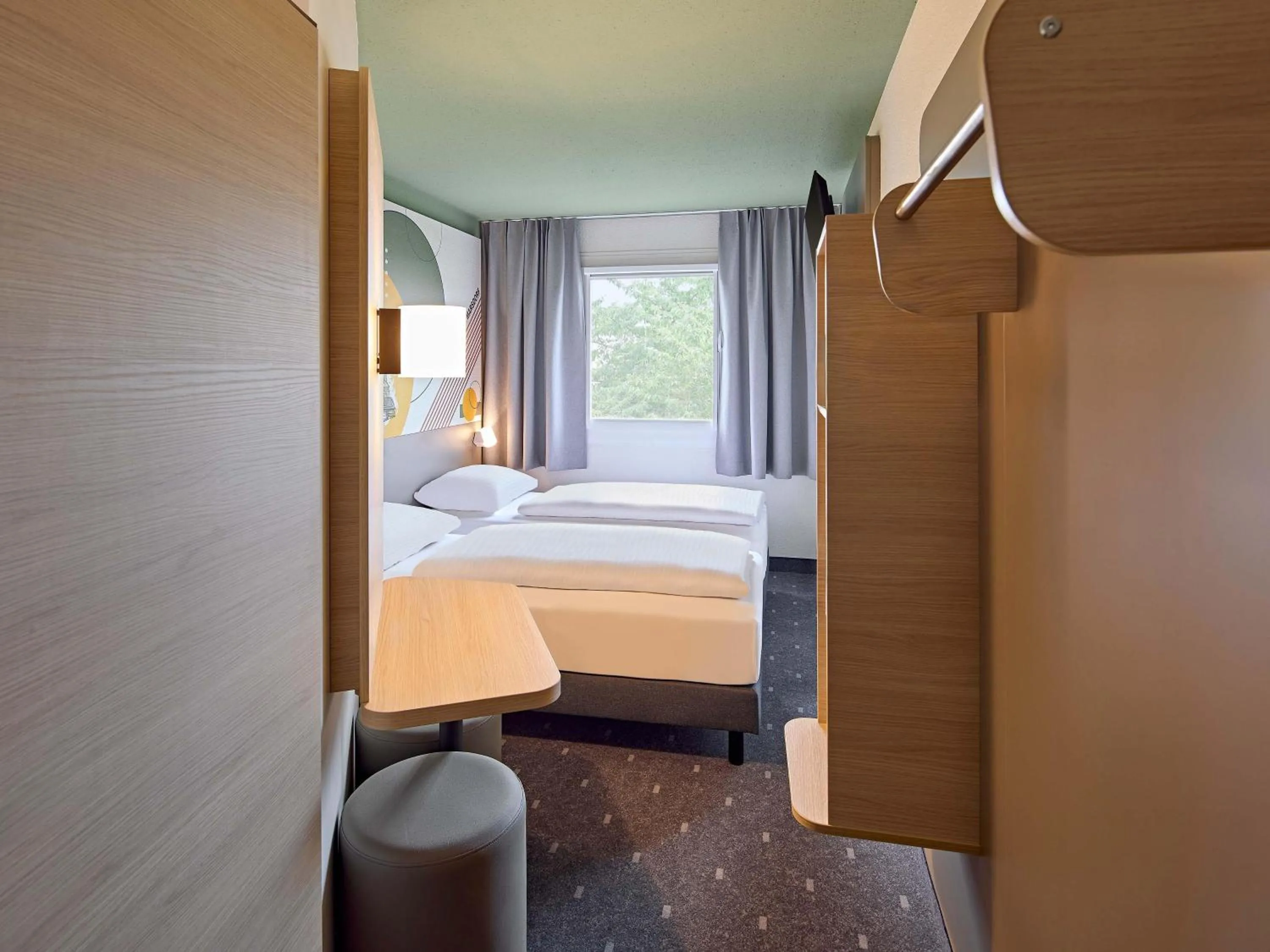 Photo of the whole room, Bed in B&B HOTEL Köln-Marsdorf