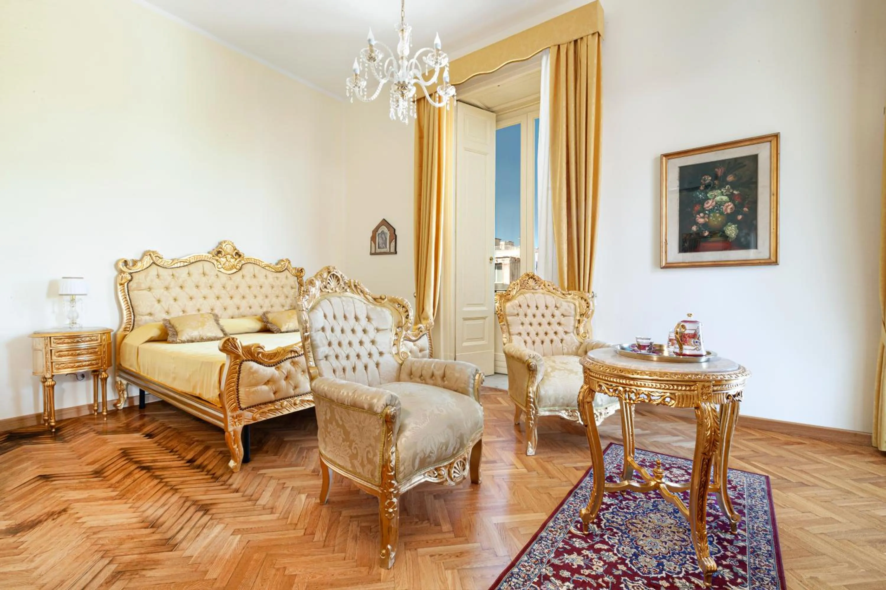 TV and multimedia in Relais Antica Napoli