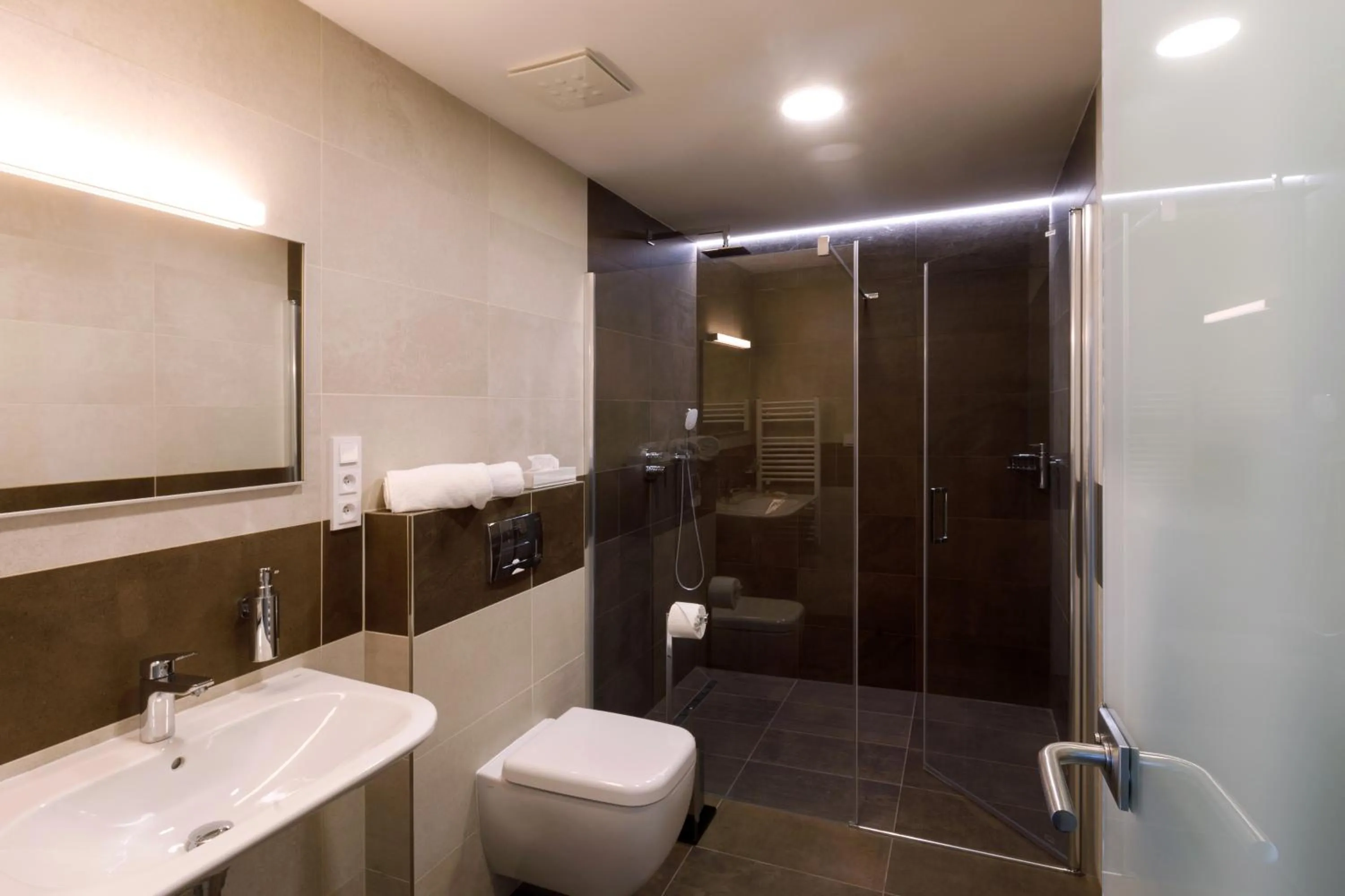 Shower in Sporthotel Olympia