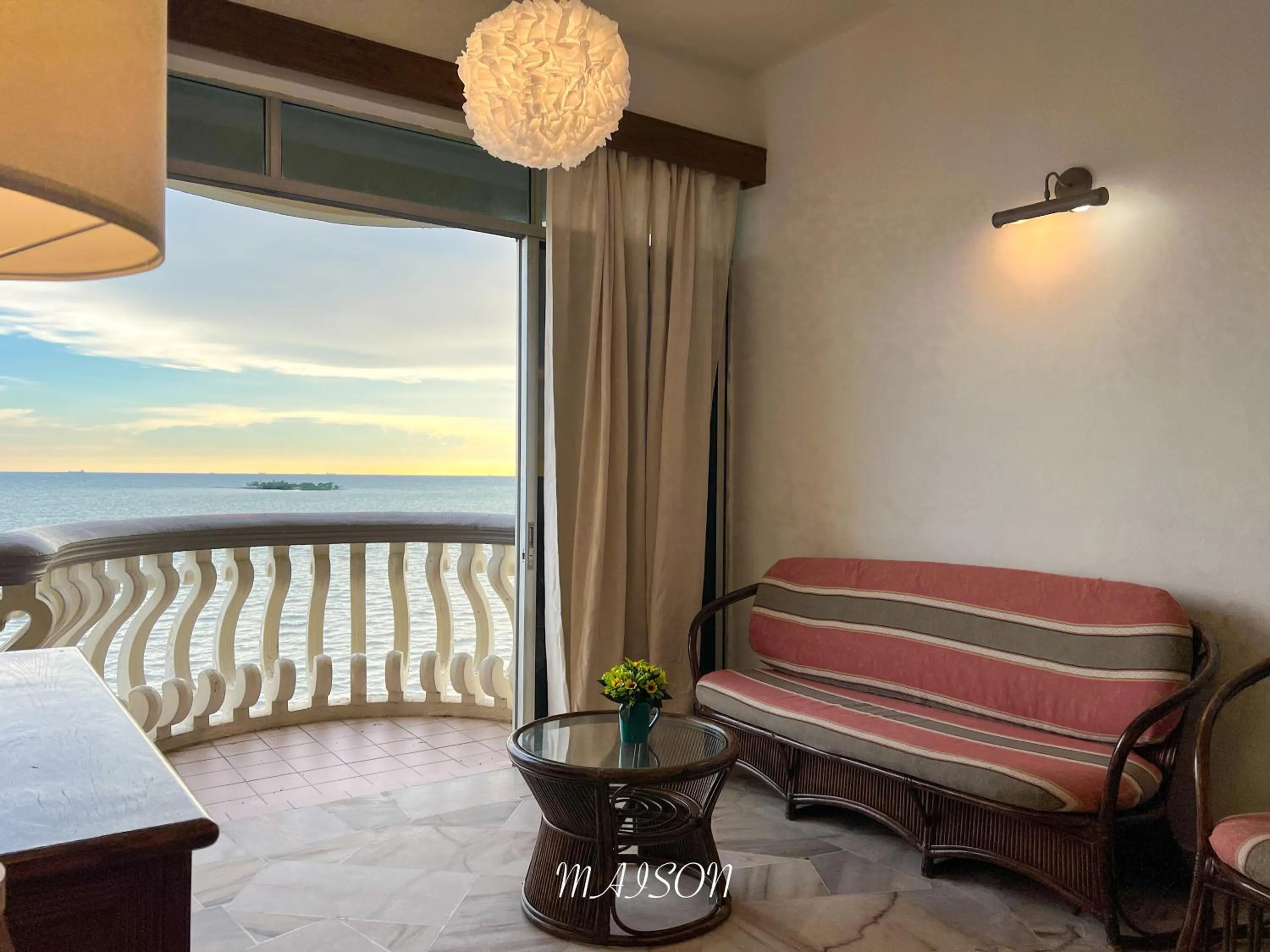 Bed in Maison Seaview Suites Port Dickson