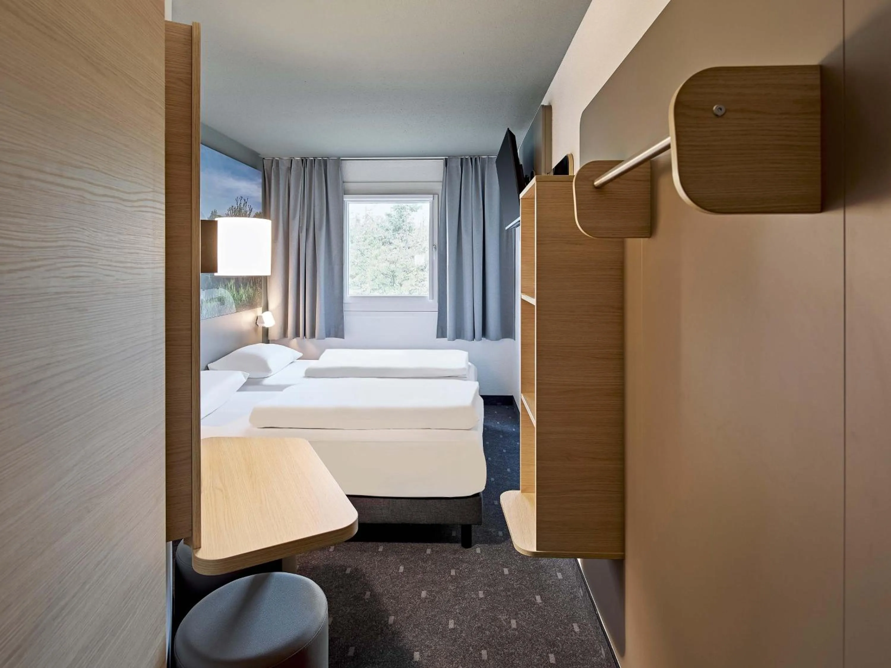 Photo of the whole room, Bed in B&B HOTEL Köln-Porz