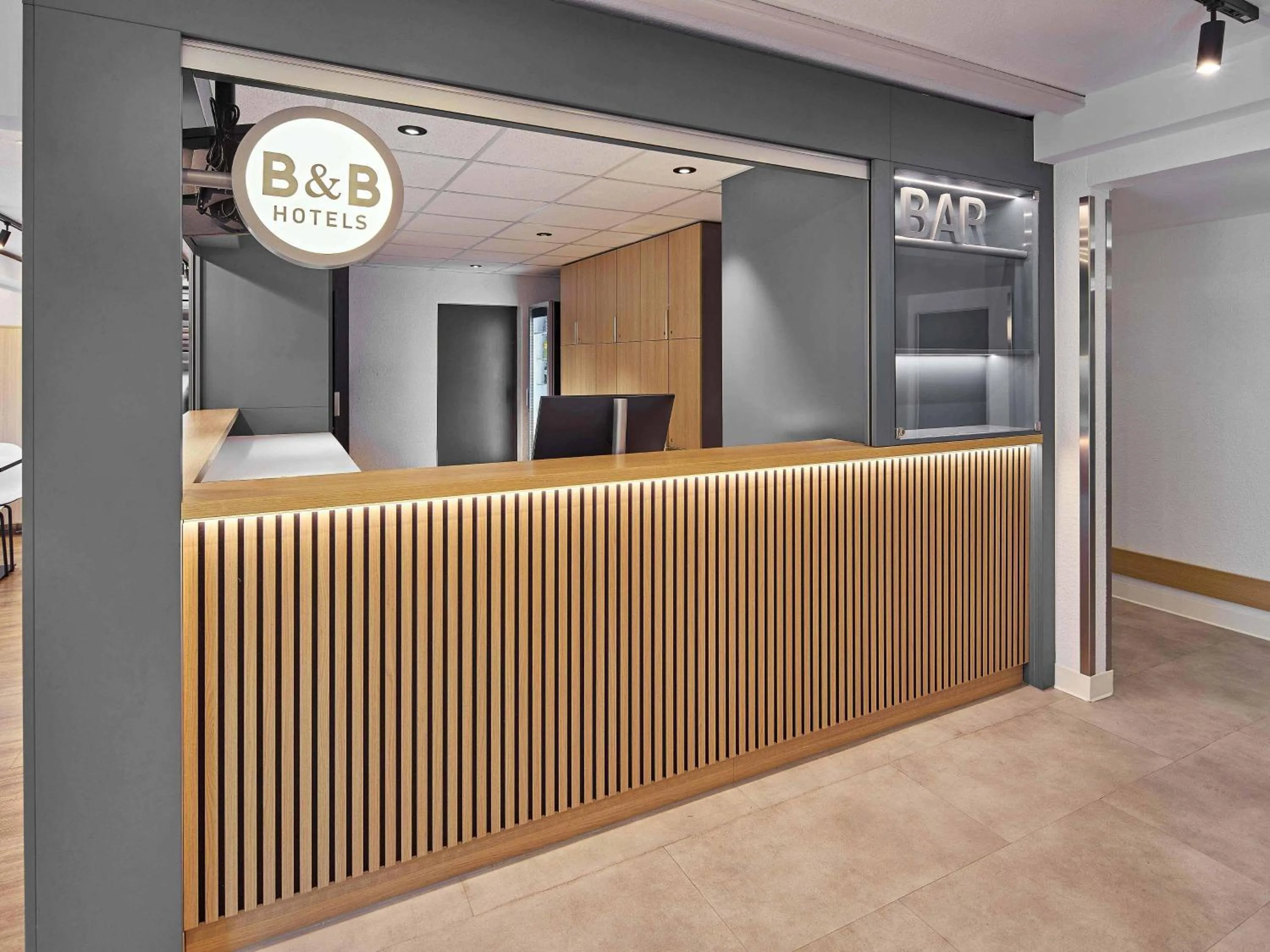 Lobby or reception in B&B HOTEL Köln-Porz