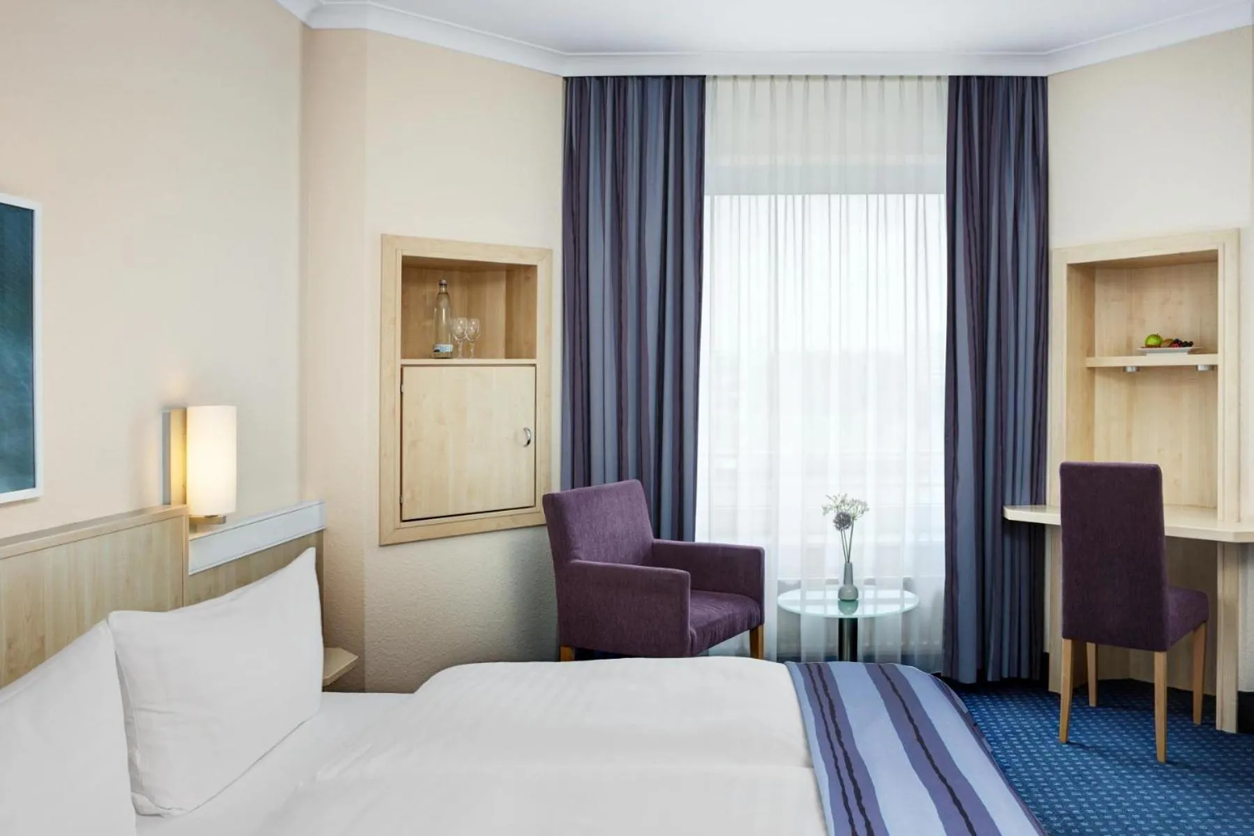 Bed in IntercityHotel Kiel