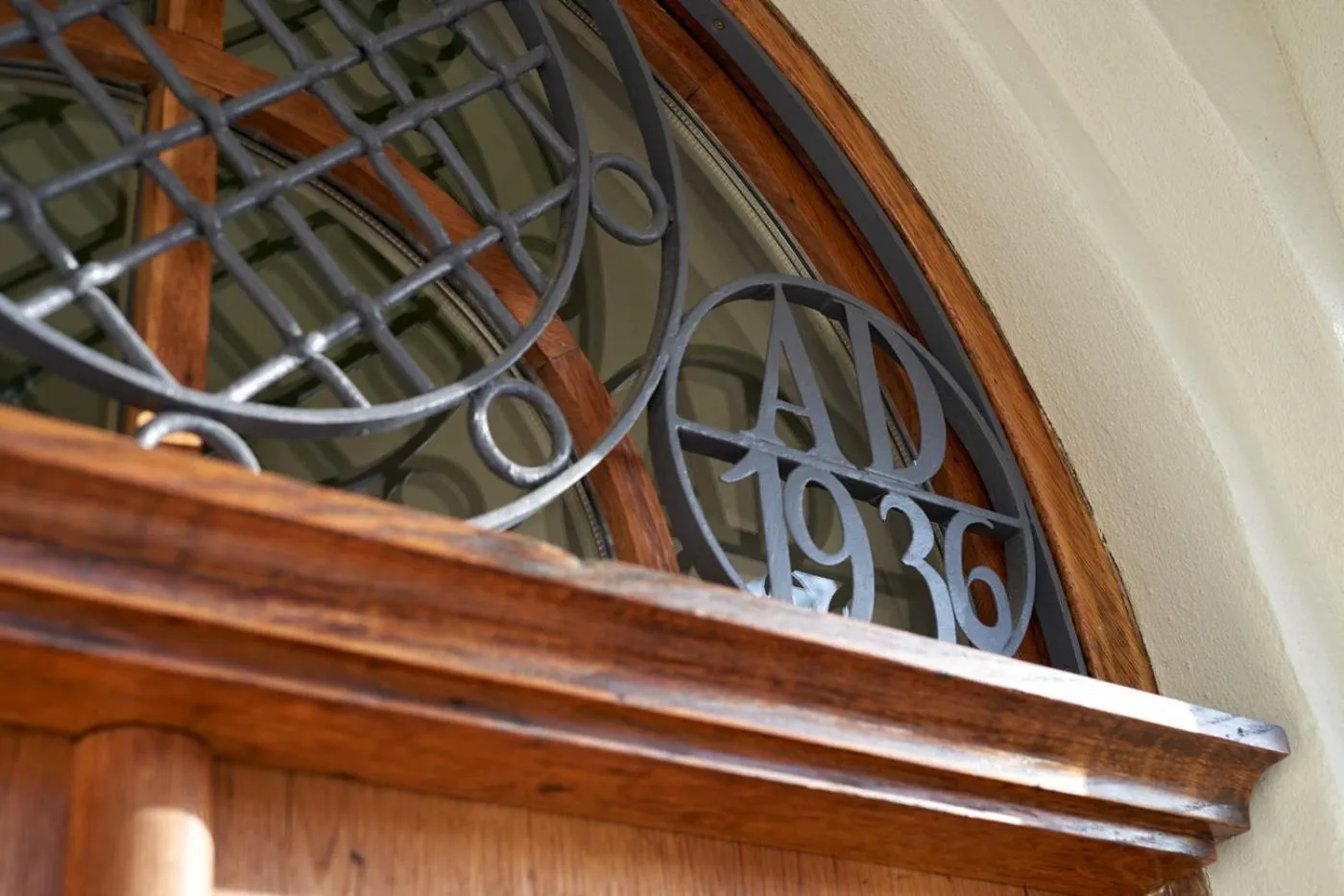 Decorative detail in Bagatelle Gardenhouse