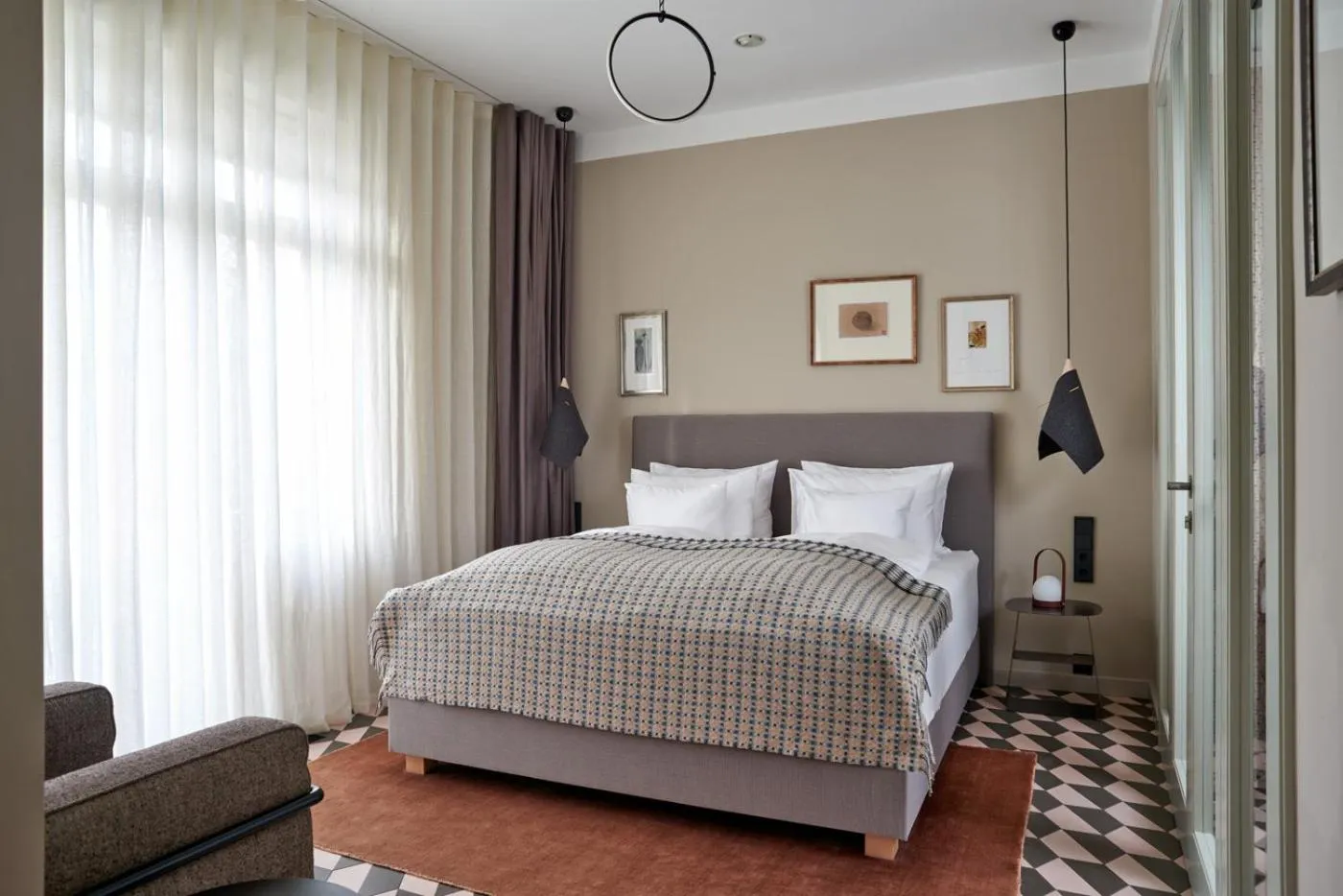 Bed in Bagatelle Gardenhouse