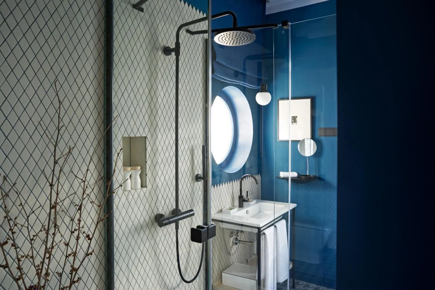 Bathroom in Bagatelle Gardenhouse