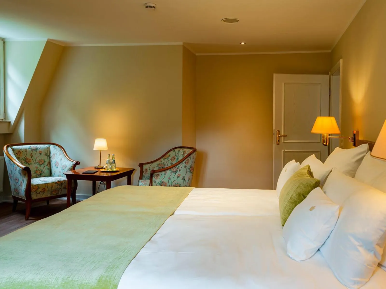 Bed in Romantik Hotel-Restaurant Altenberger Hof