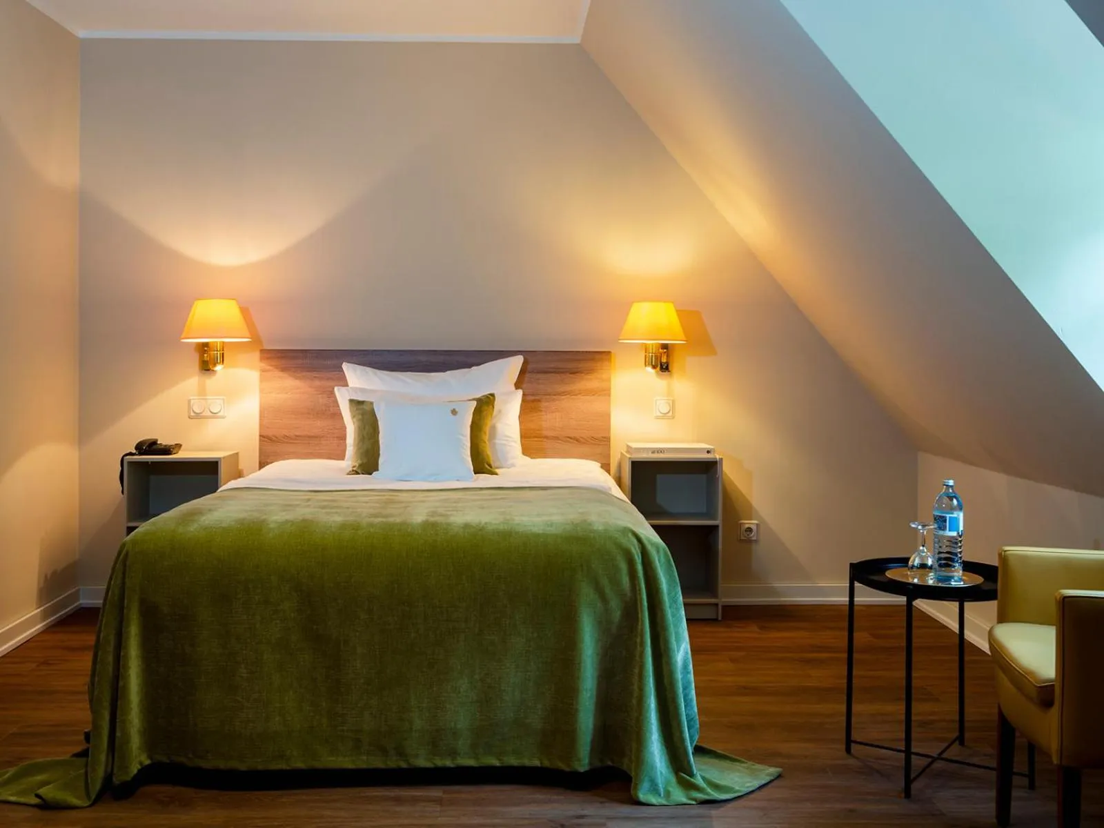 Bedroom, Bed in Romantik Hotel-Restaurant Altenberger Hof