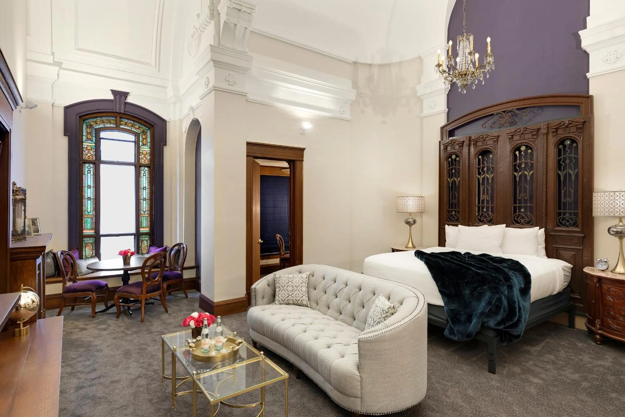 Seating area, Bed in Celeste of St Paul