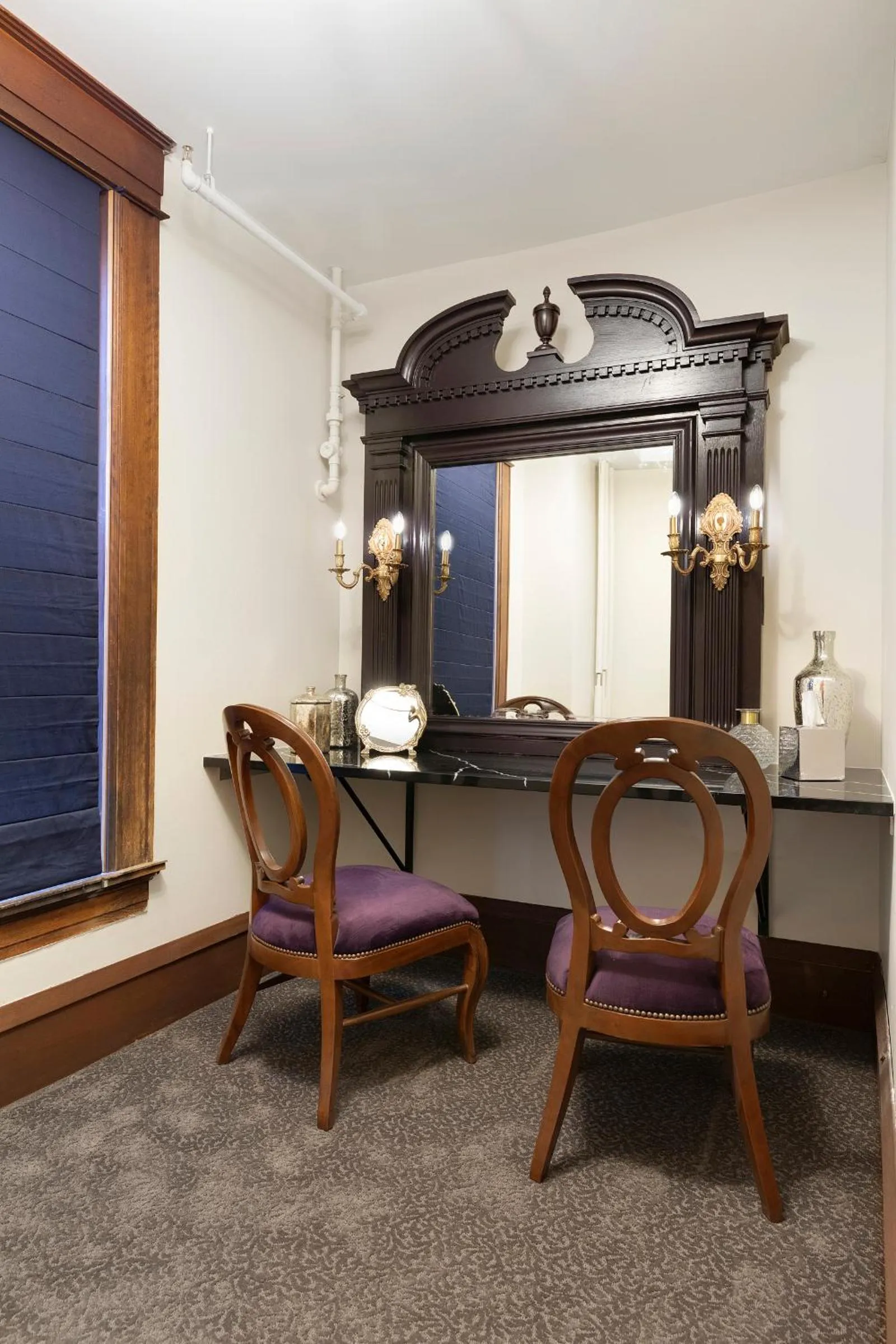 Seating area in Celeste of St Paul