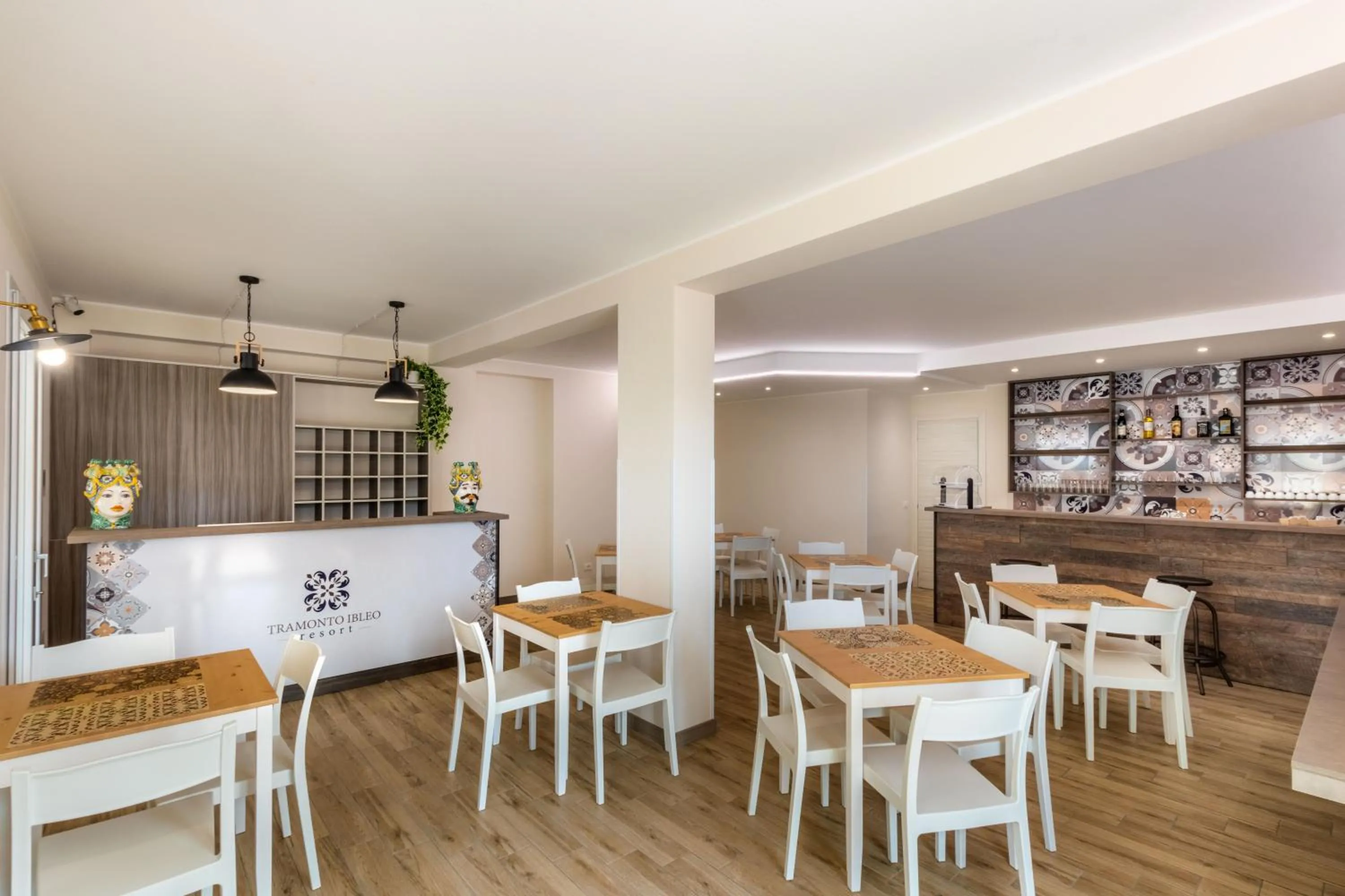 Lounge or bar in Tramonto Ibleo Resort