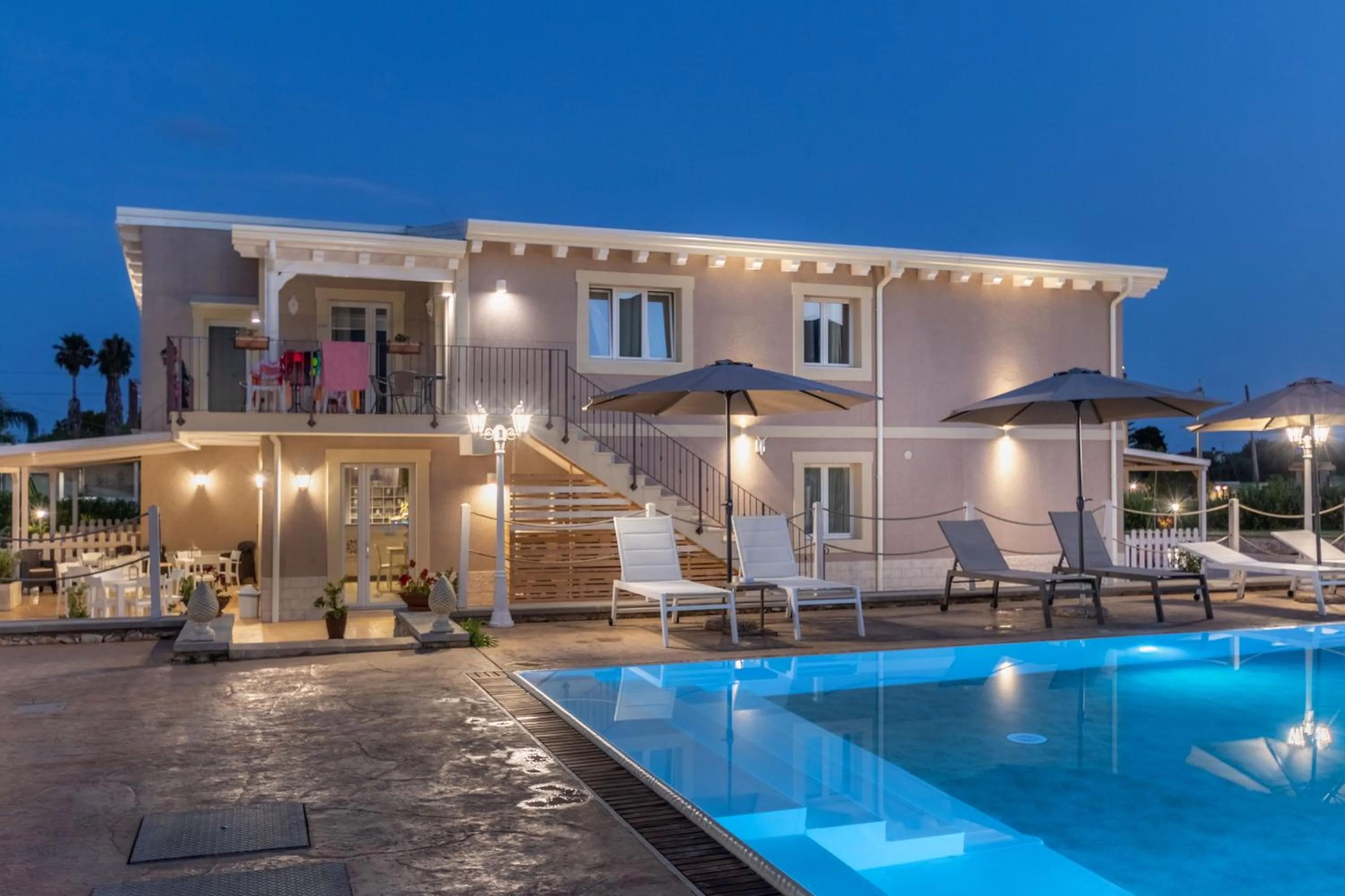 Swimming pool in Tramonto Ibleo Resort