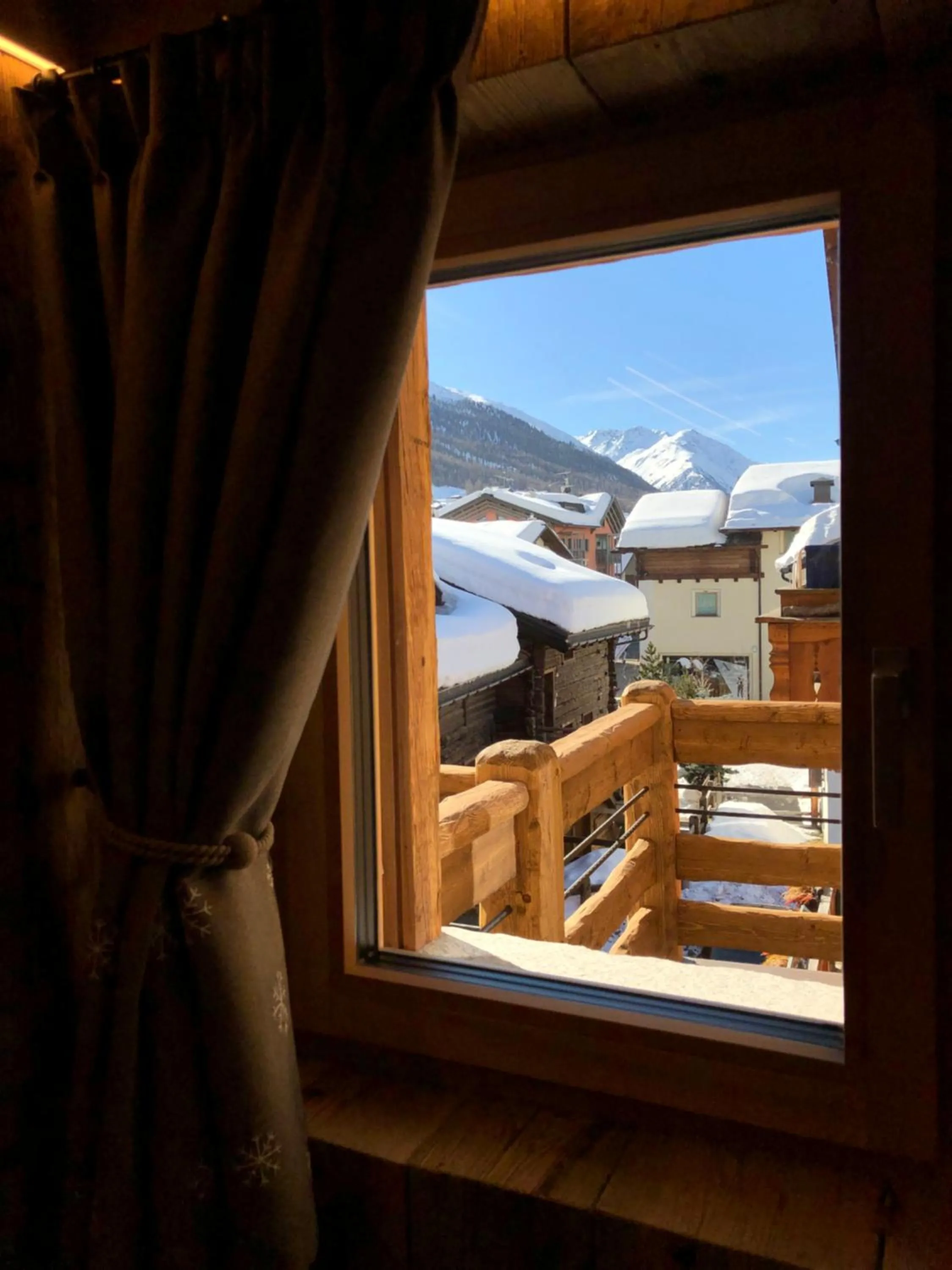 Neighbourhood in Le Chalet Luxury Apartment