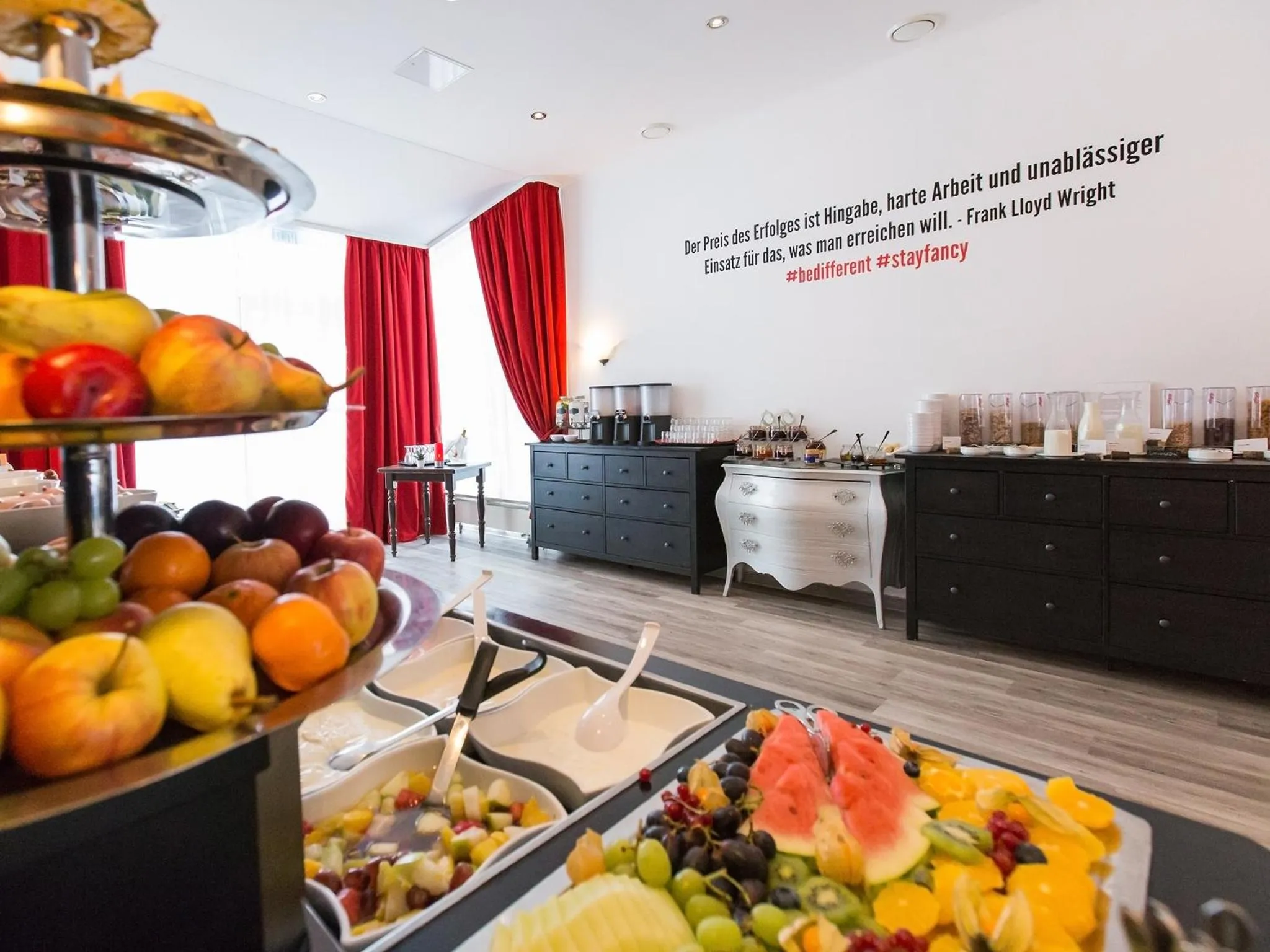 Buffet breakfast in DORMERO Hotel München-Kirchheim Messe