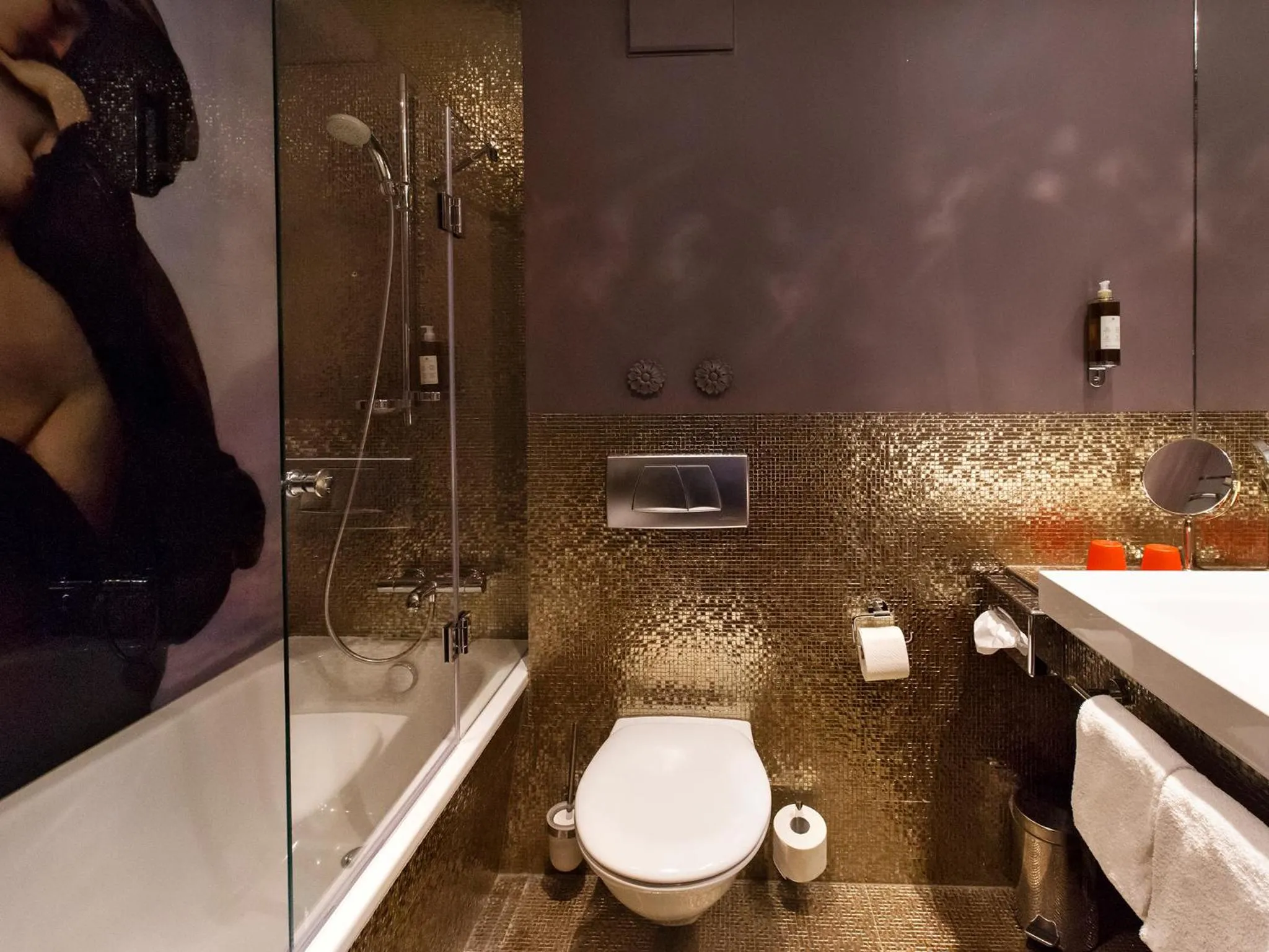 Bathroom in DORMERO Hotel München-Kirchheim Messe