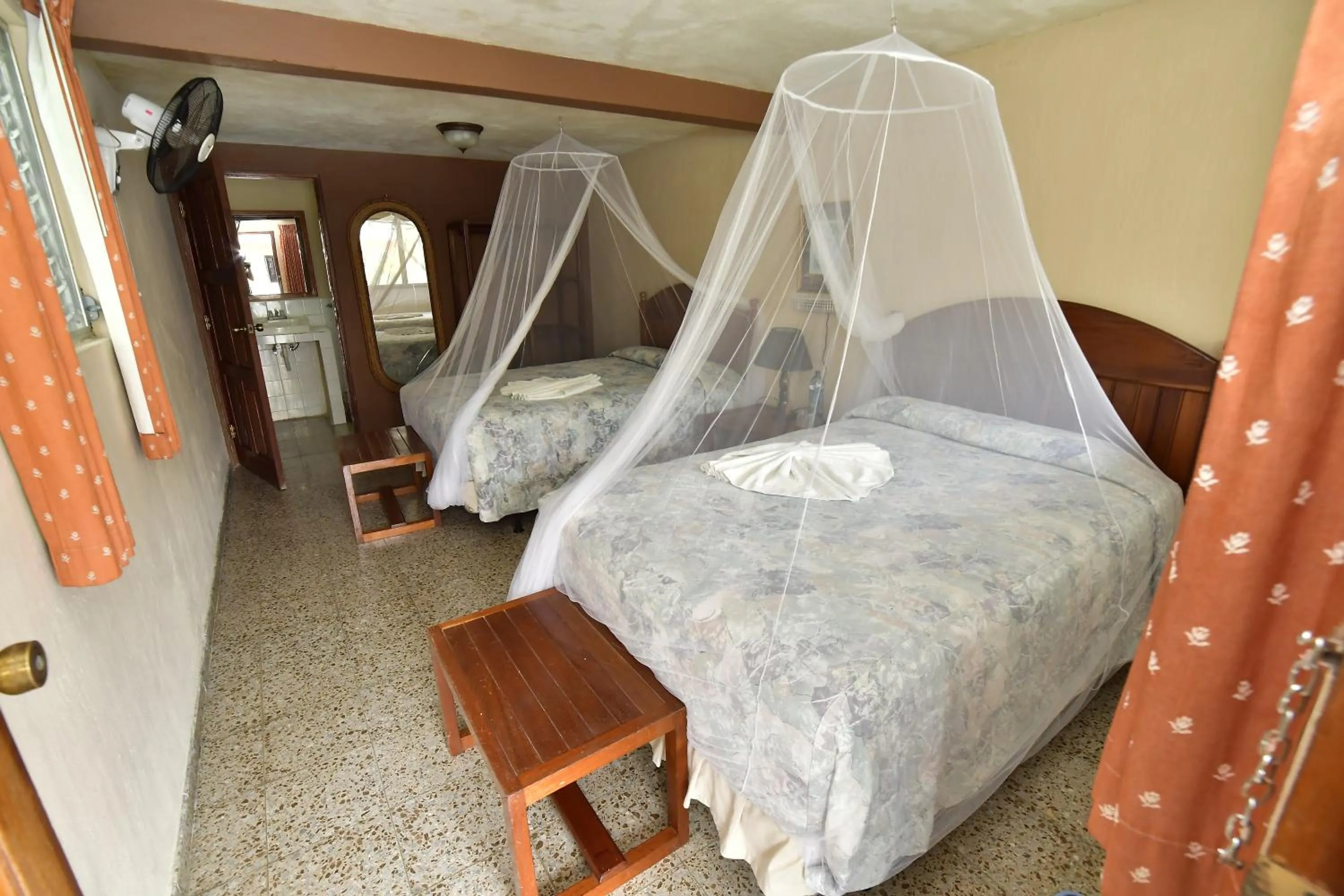 Bed in Hotel Tikal Inn