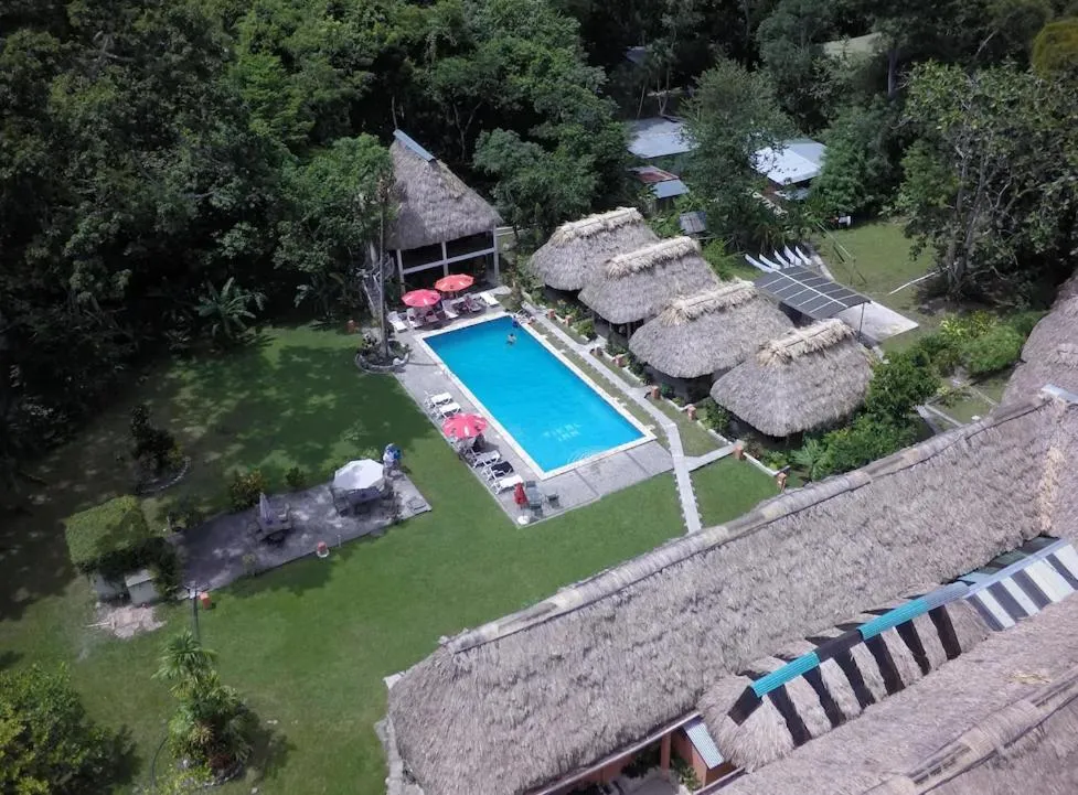 Swimming pool in Hotel Tikal Inn