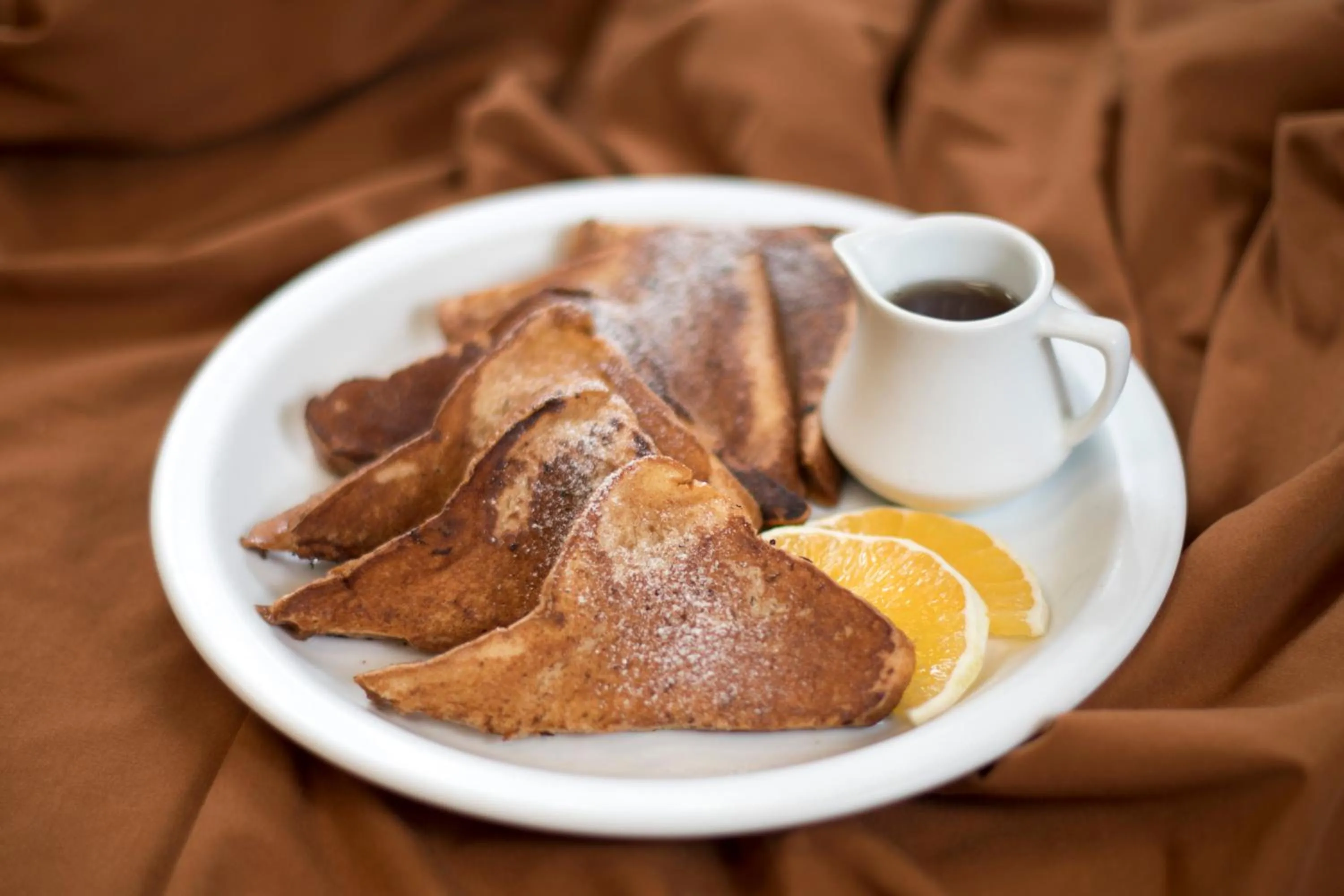 Buffet breakfast in Hotel Tikal Inn