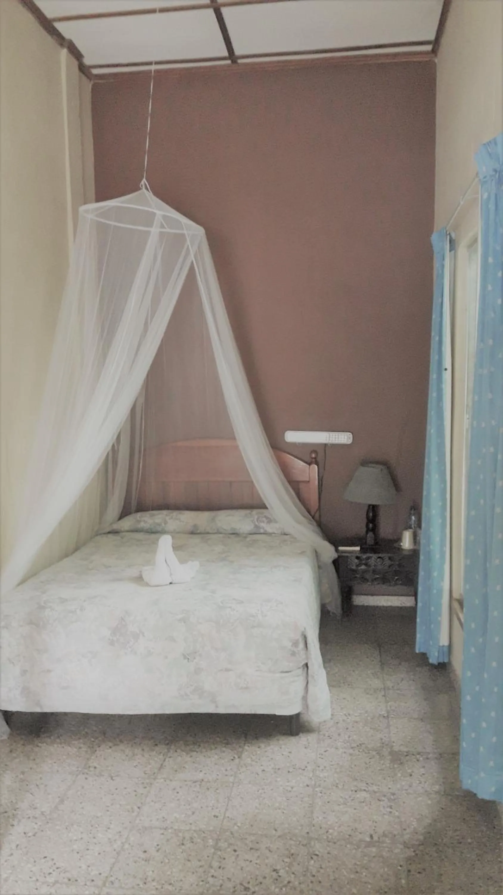 Bed in Hotel Tikal Inn