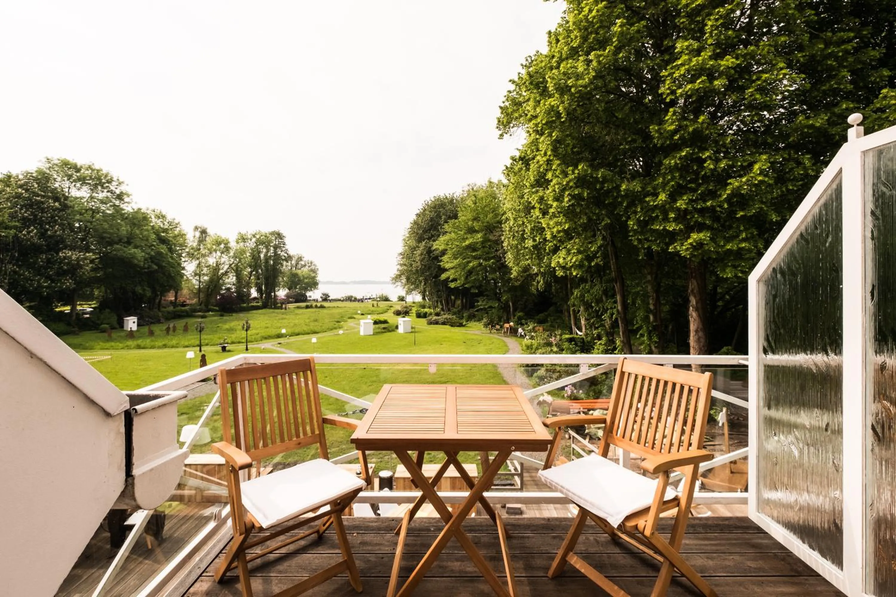 Lake view in Das 53°Hotel