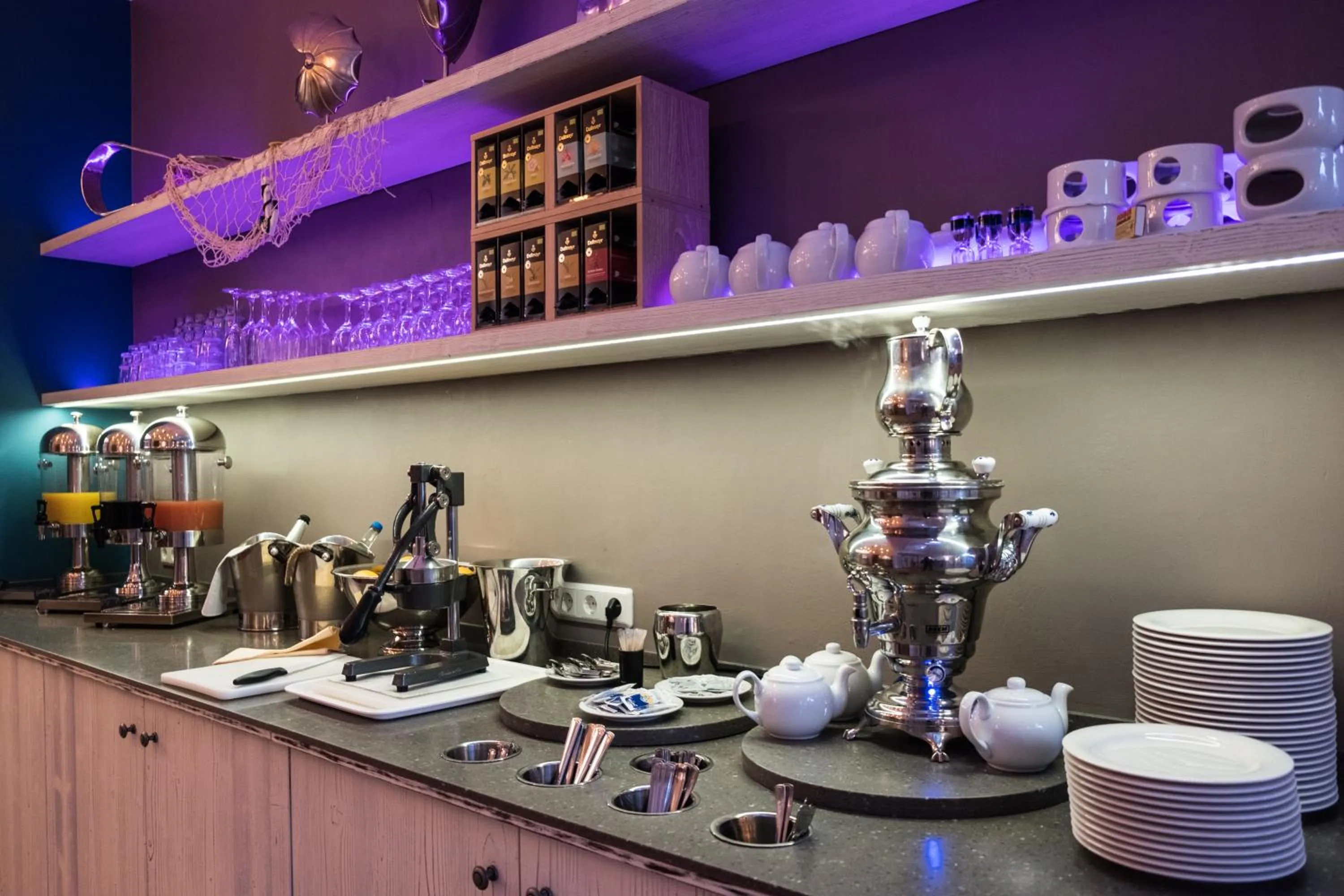 Buffet breakfast in Das 53°Hotel