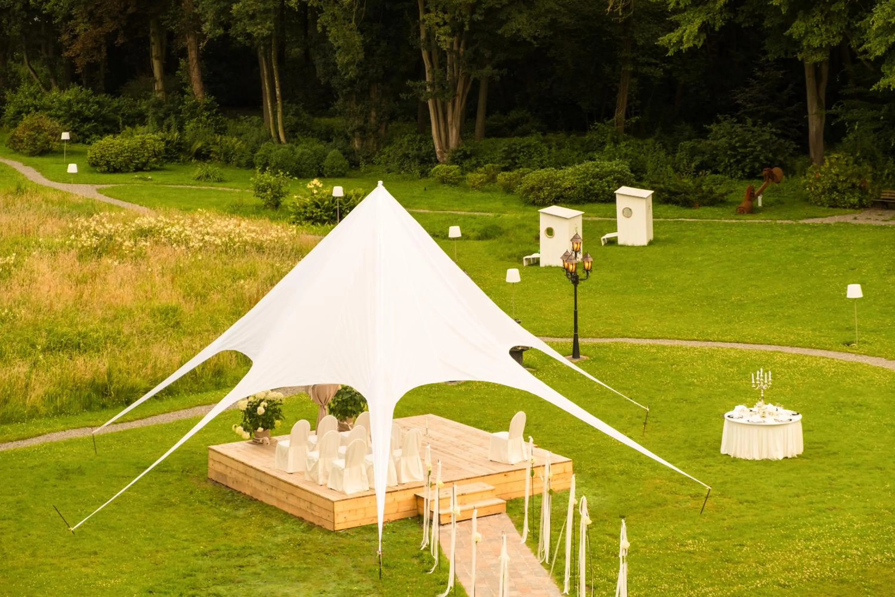 Garden view in Das 53°Hotel