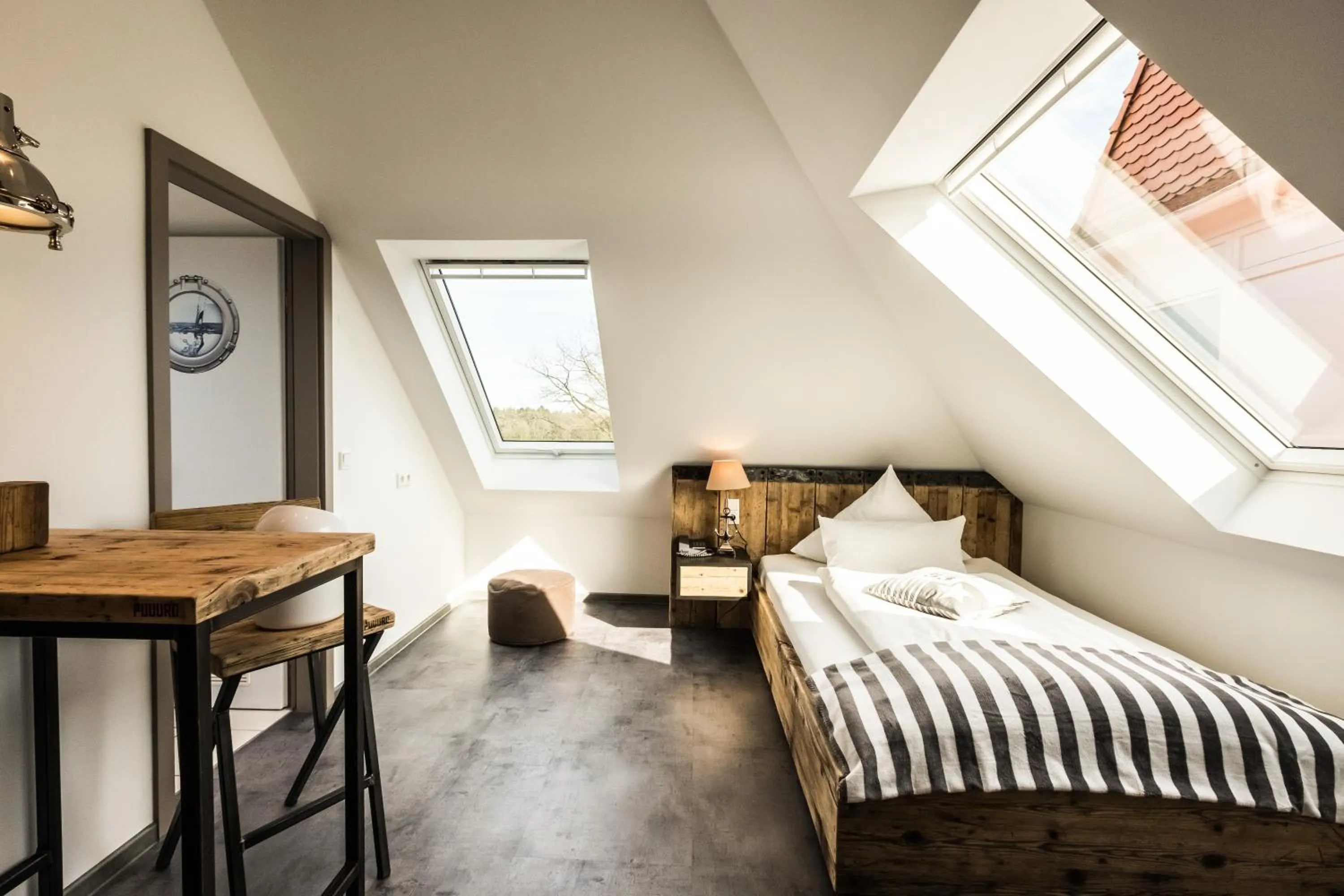 Photo of the whole room, Bed in Das 53°Hotel