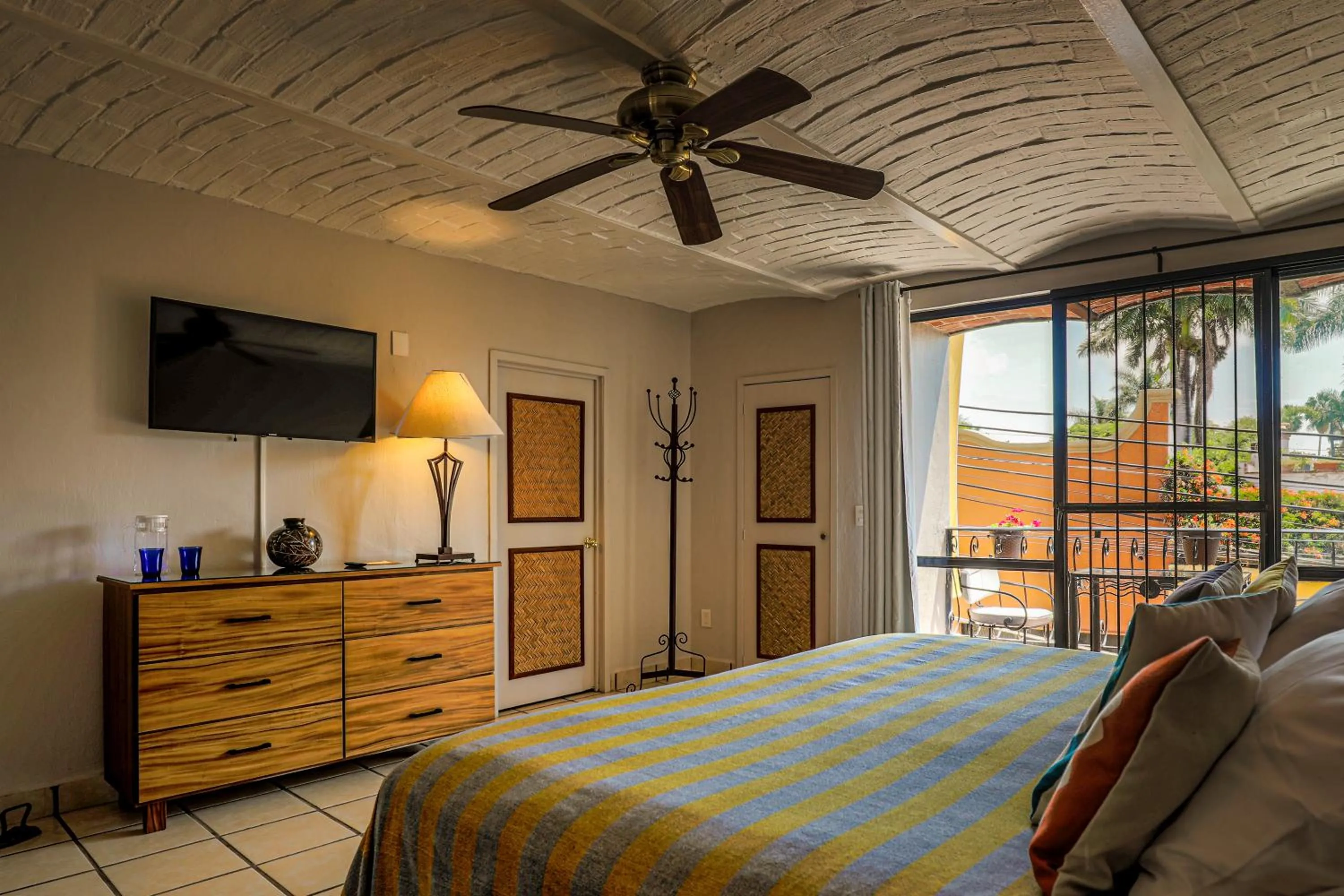 Bedroom, Bed in Casa del Sol Inn