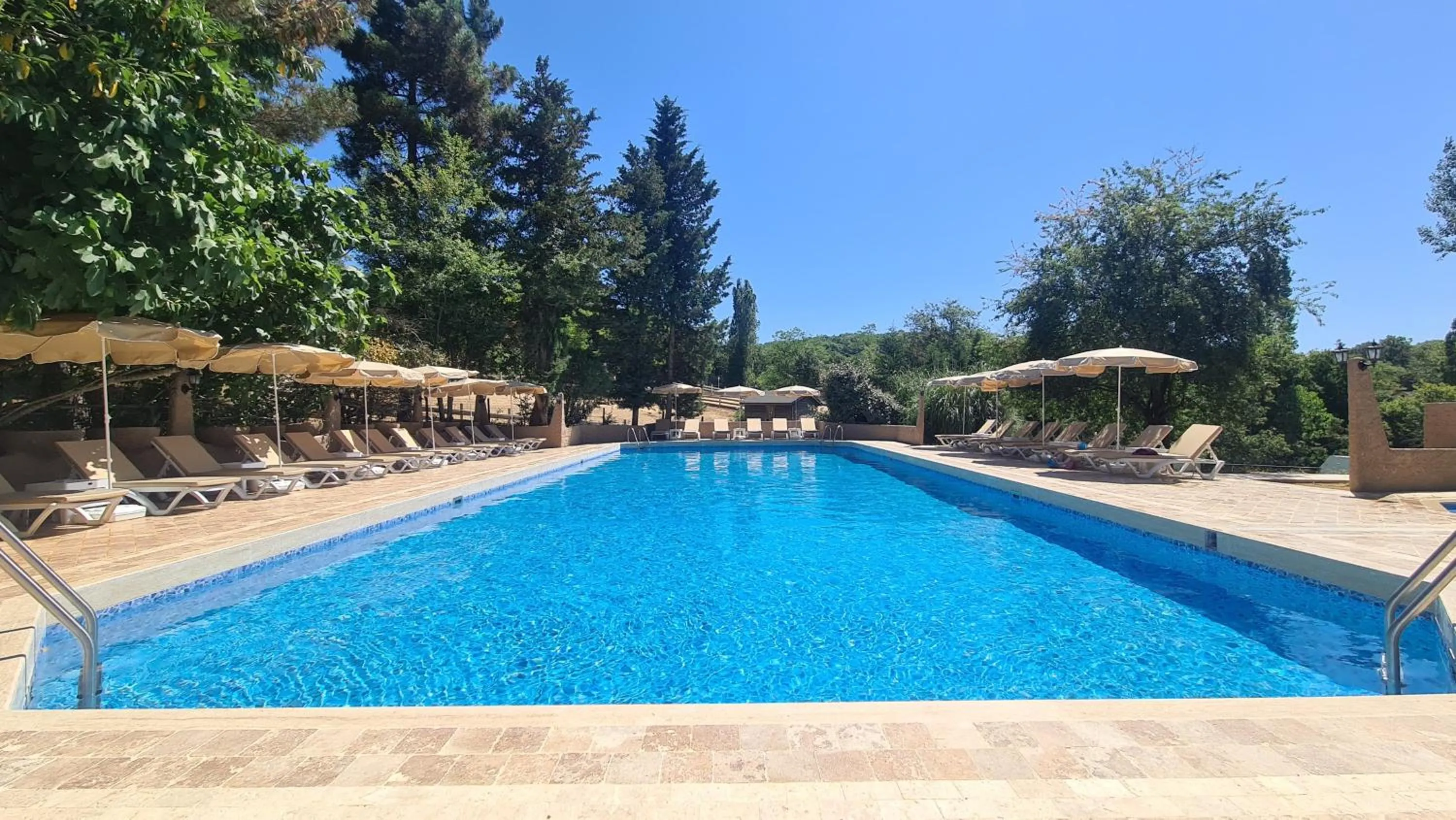 Swimming pool in Polonezköy Country Club & Accommodation in the Wildlife Park!