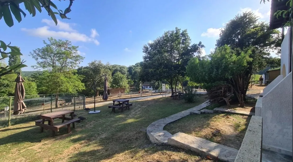 Garden in Polonezköy Country Club & Accommodation in the Wildlife Park!