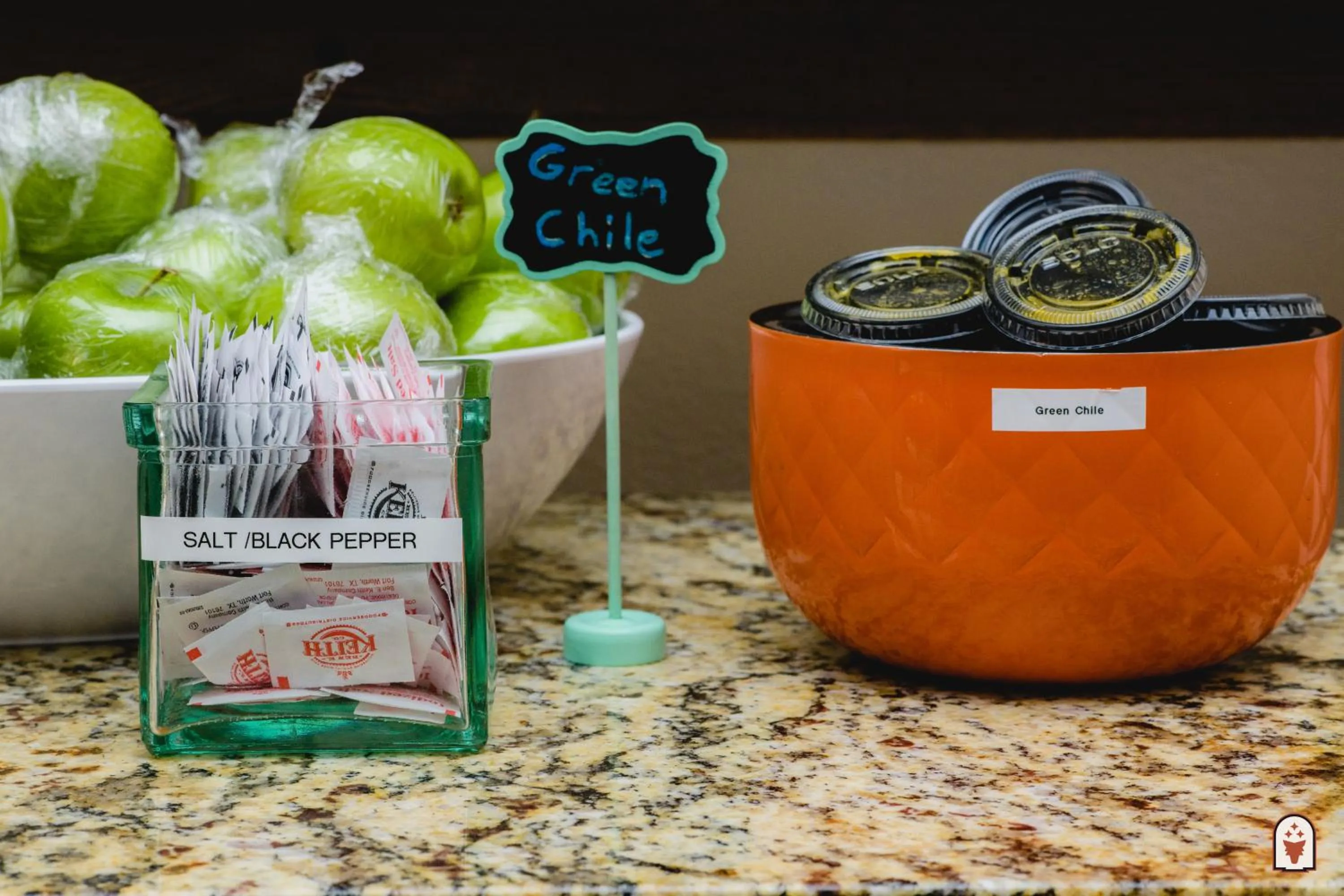 Continental breakfast in Coyote South