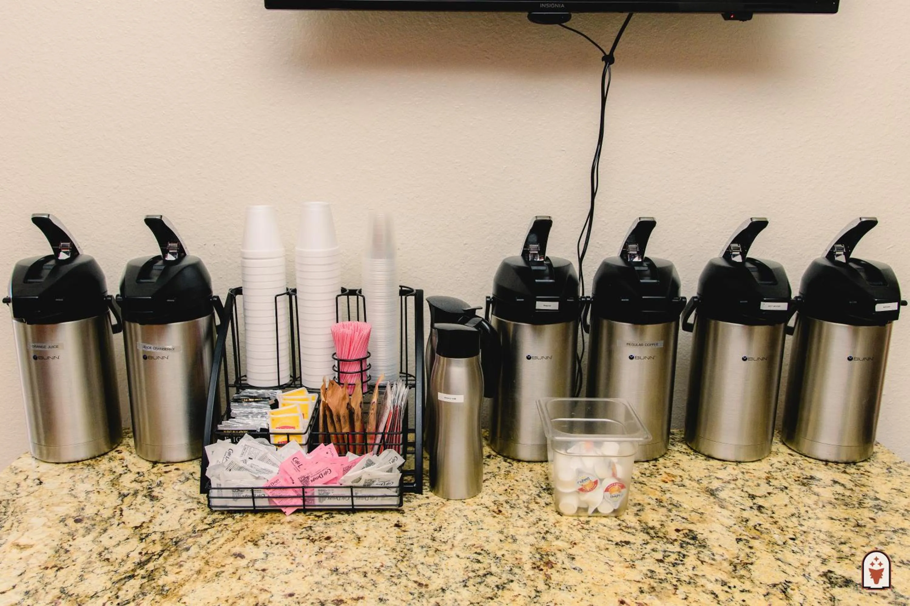 Coffee/tea facilities in Coyote South