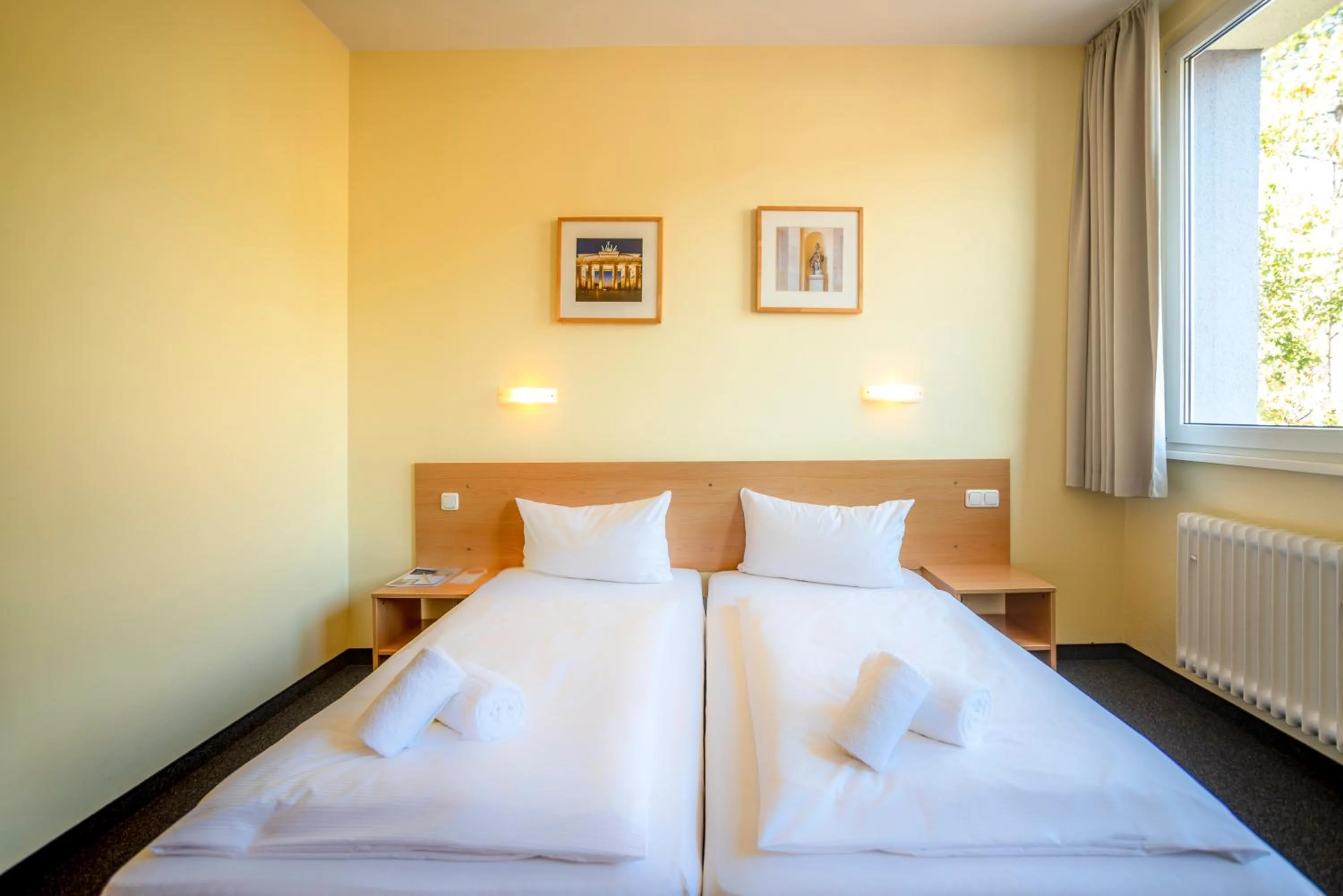 Photo of the whole room, Bed in Familienhotel Citylight