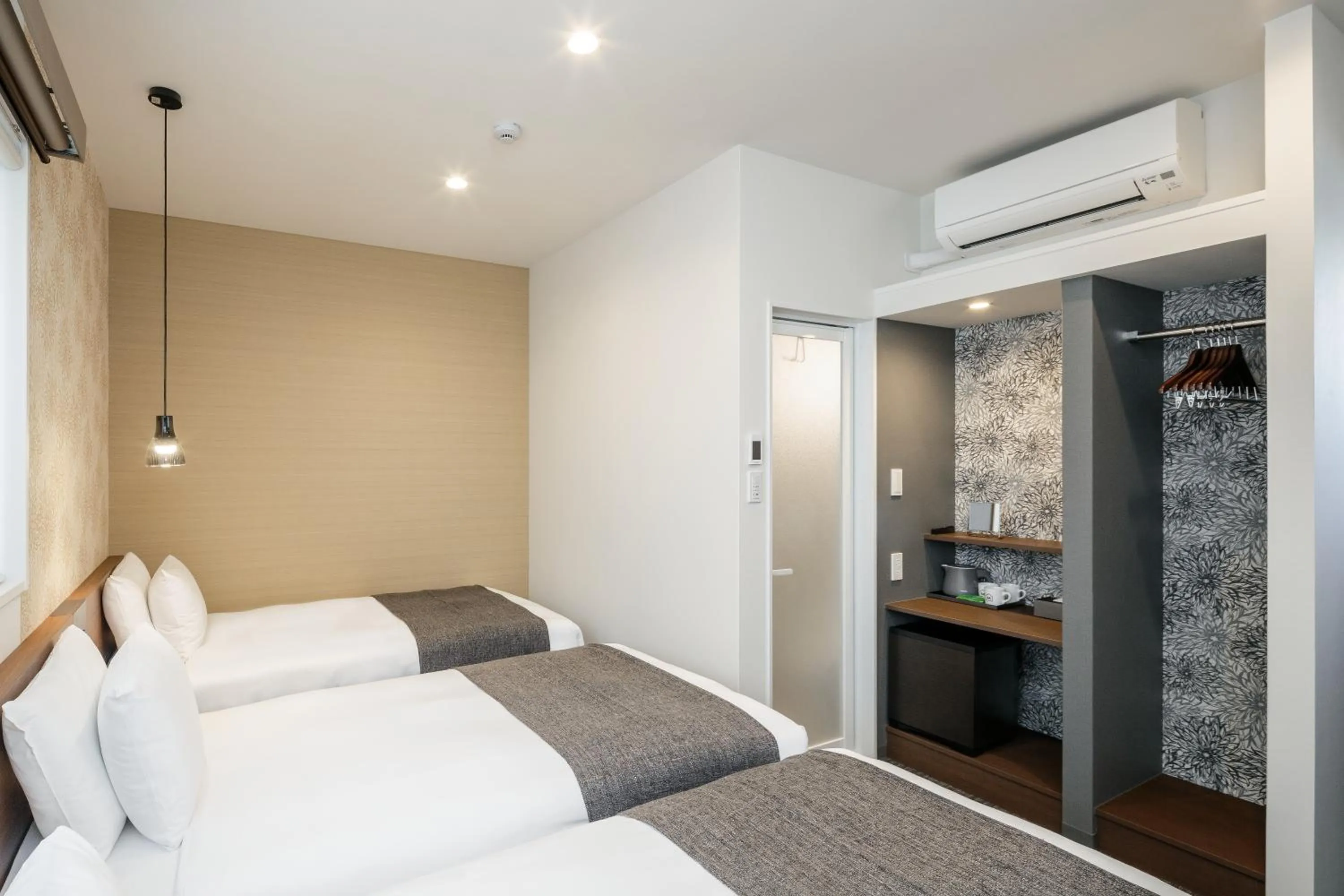 Photo of the whole room, Bed in M's Hotel Nijojo Oike