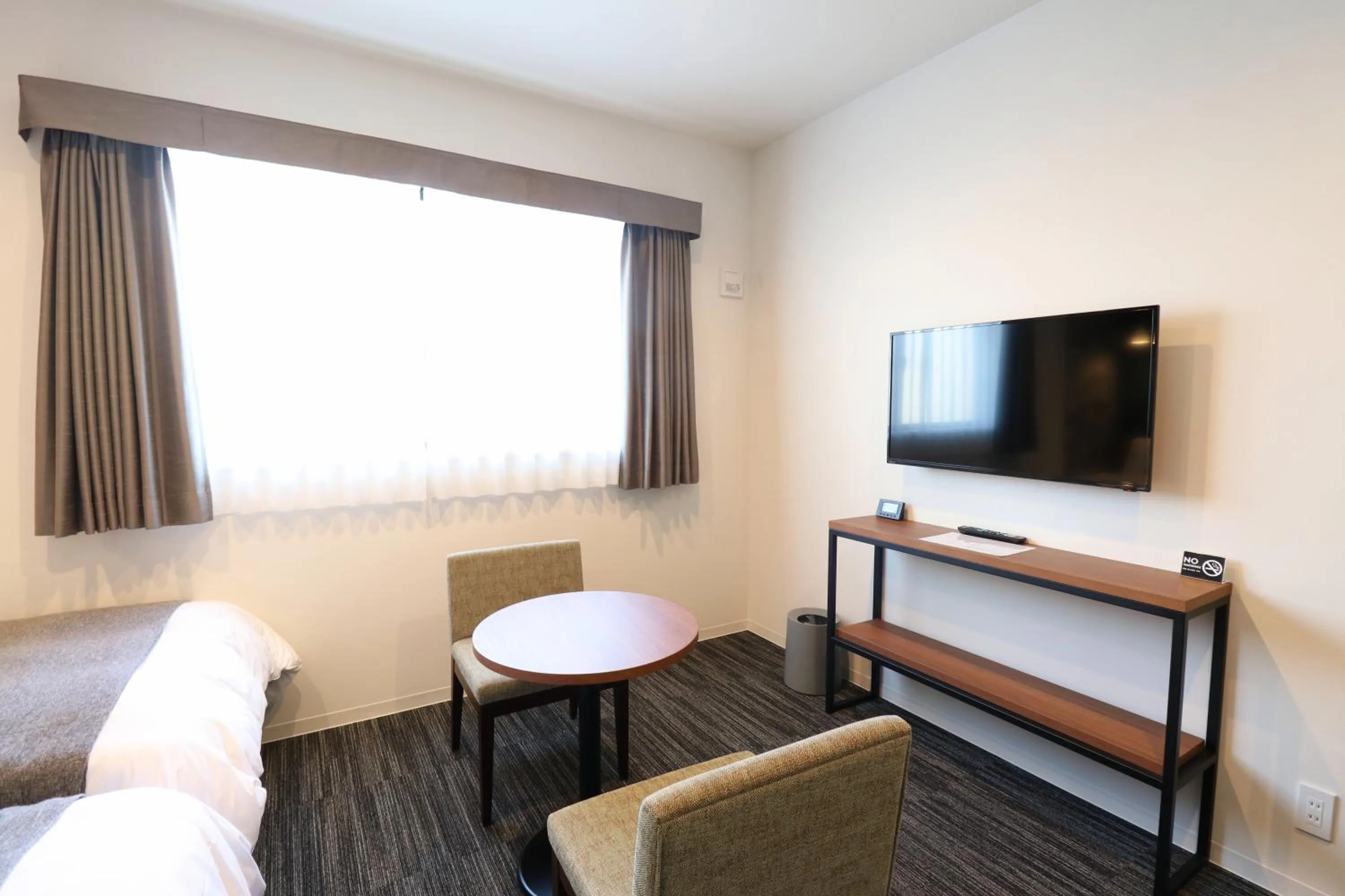 Photo of the whole room, Bed in M's Hotel Nijojo Oike