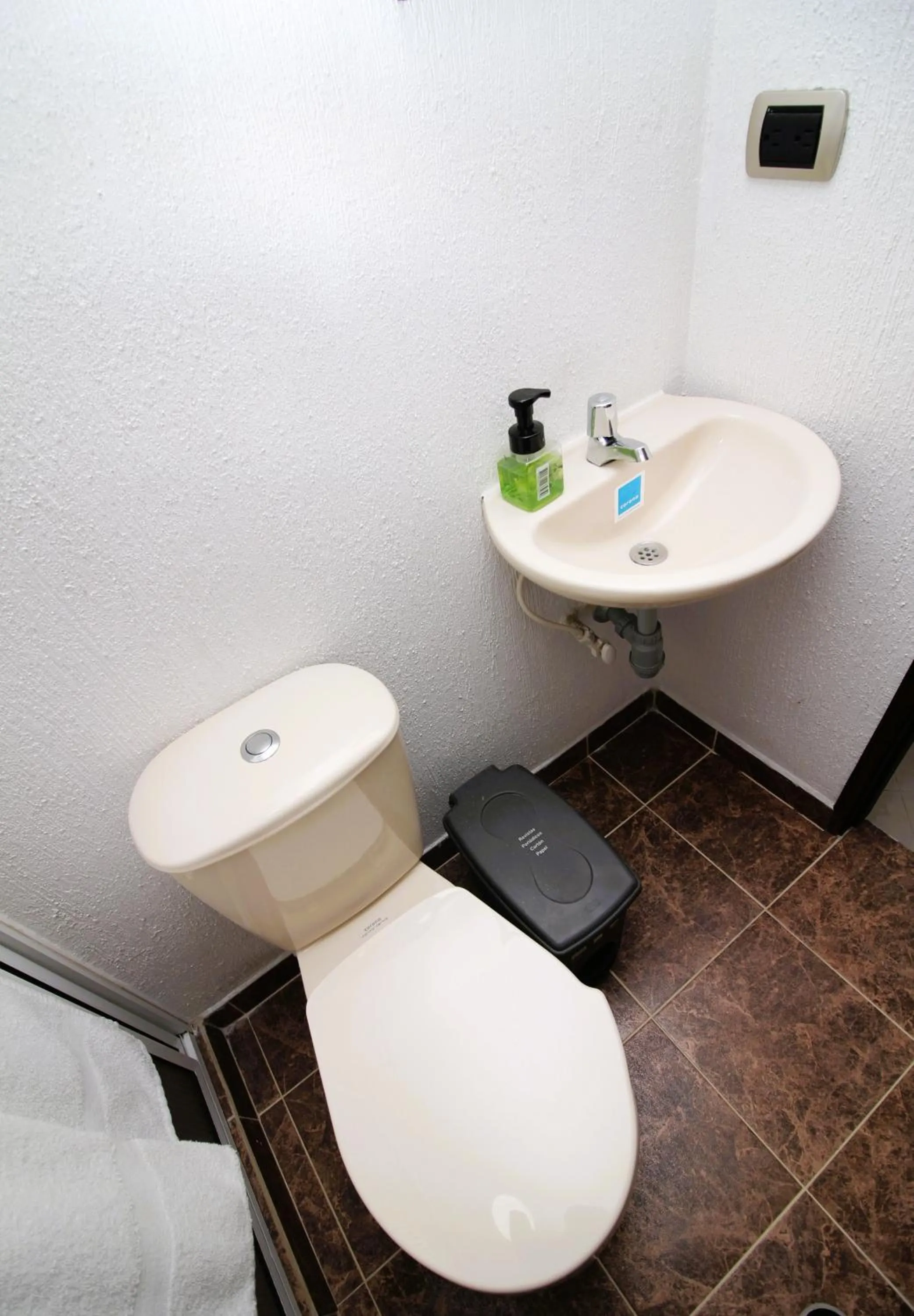 Bathroom in DAM Hotel Pereira