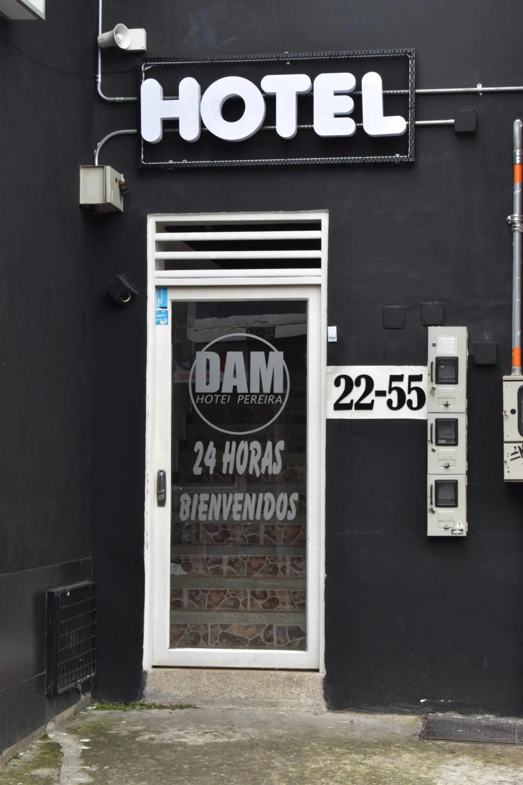 Facade/entrance in DAM Hotel Pereira