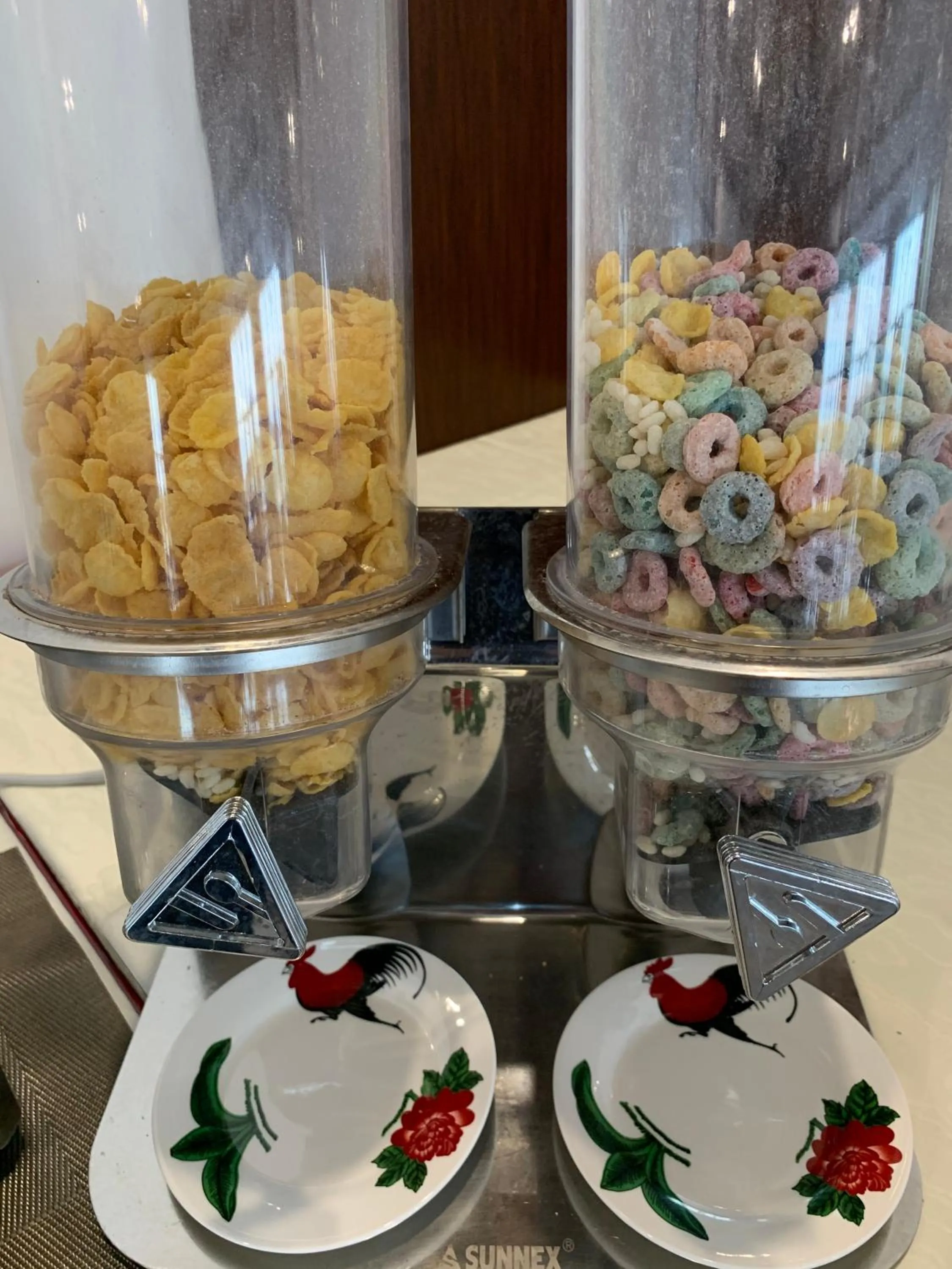 Breakfast in Sealong Bay ZhongQi Conifer Hotel 海龙湾中启康年酒店