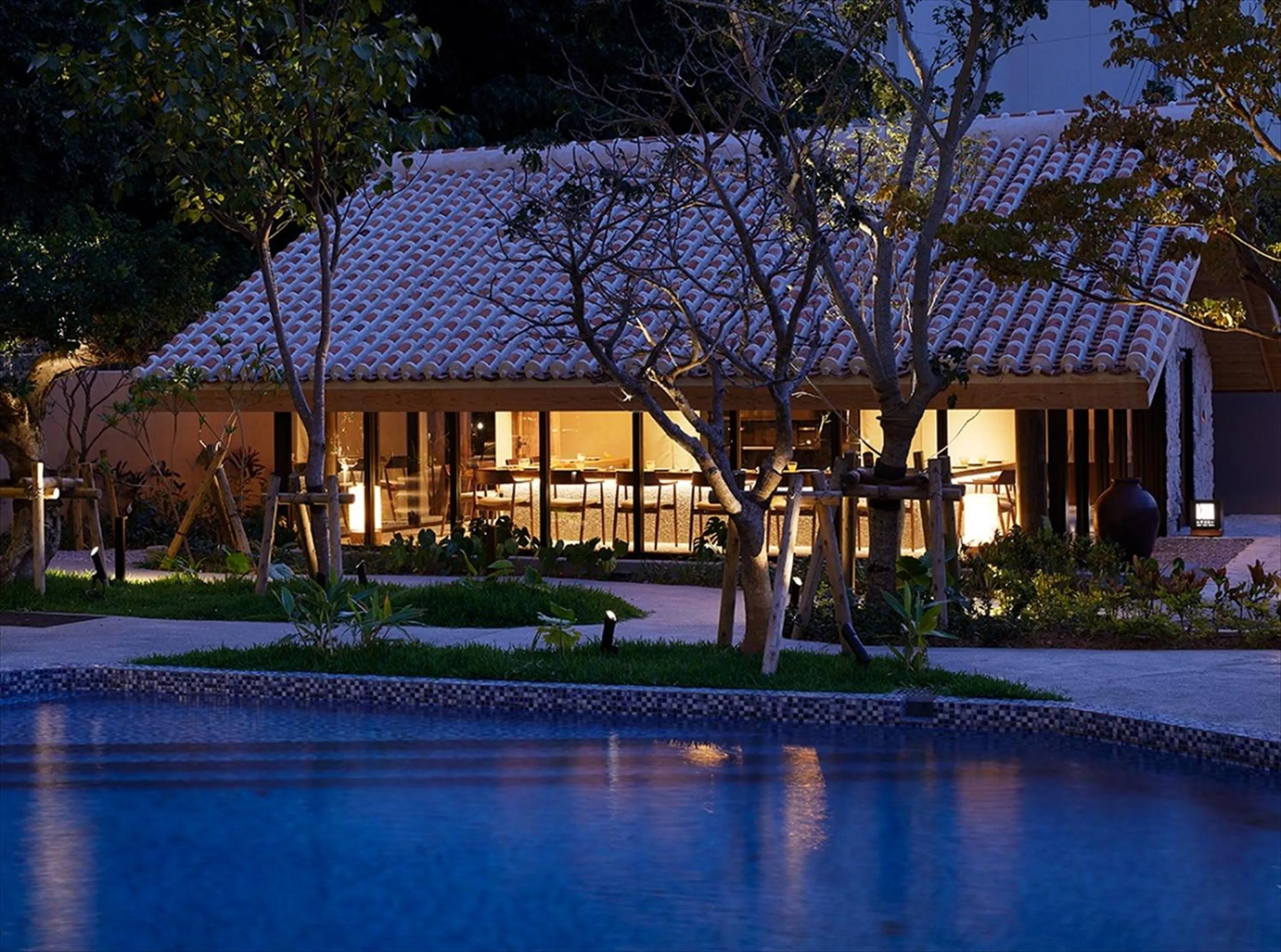 Restaurant/places to eat in HOTEL STRATA NAHA