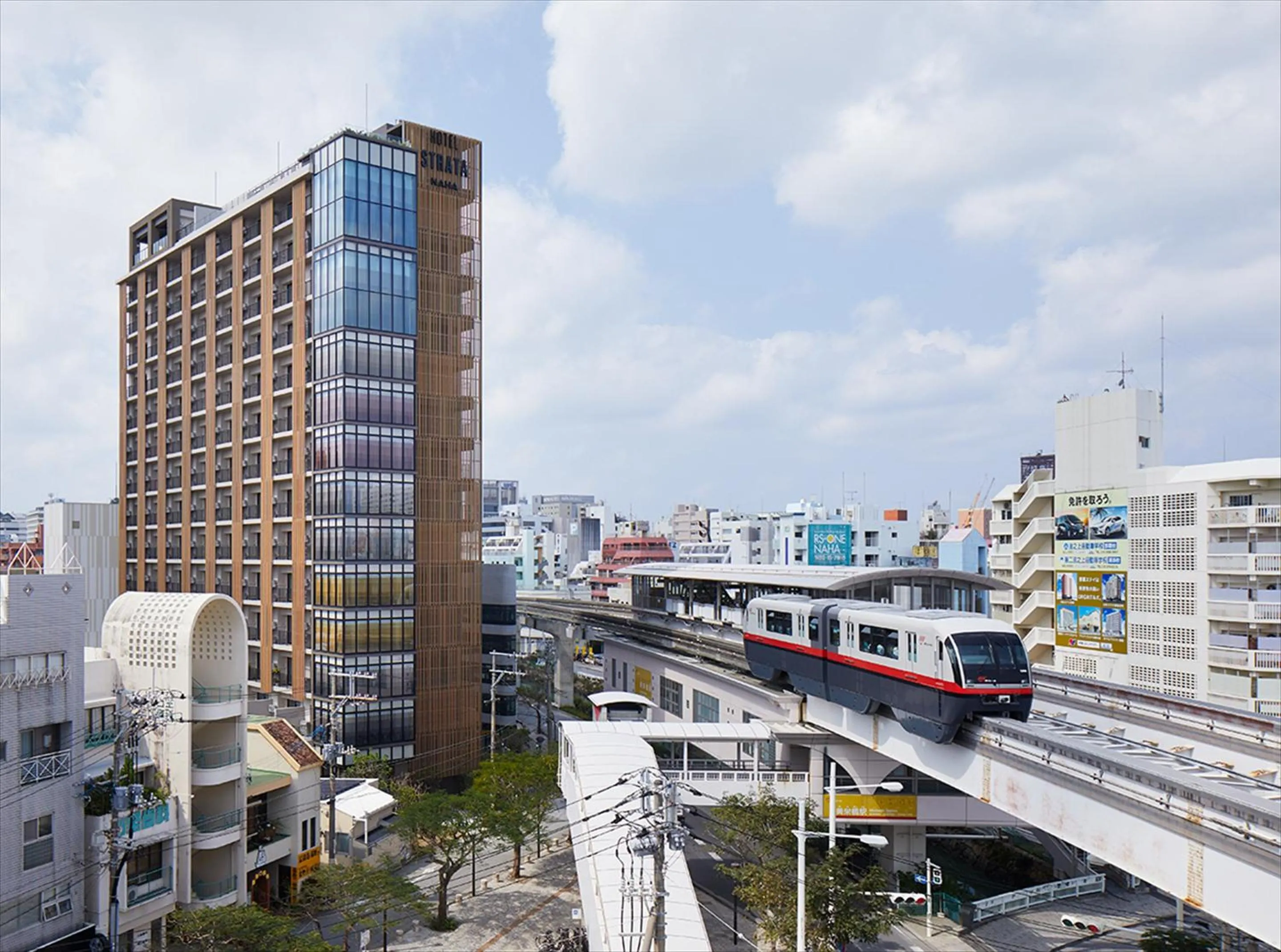 Facade/entrance in HOTEL STRATA NAHA
