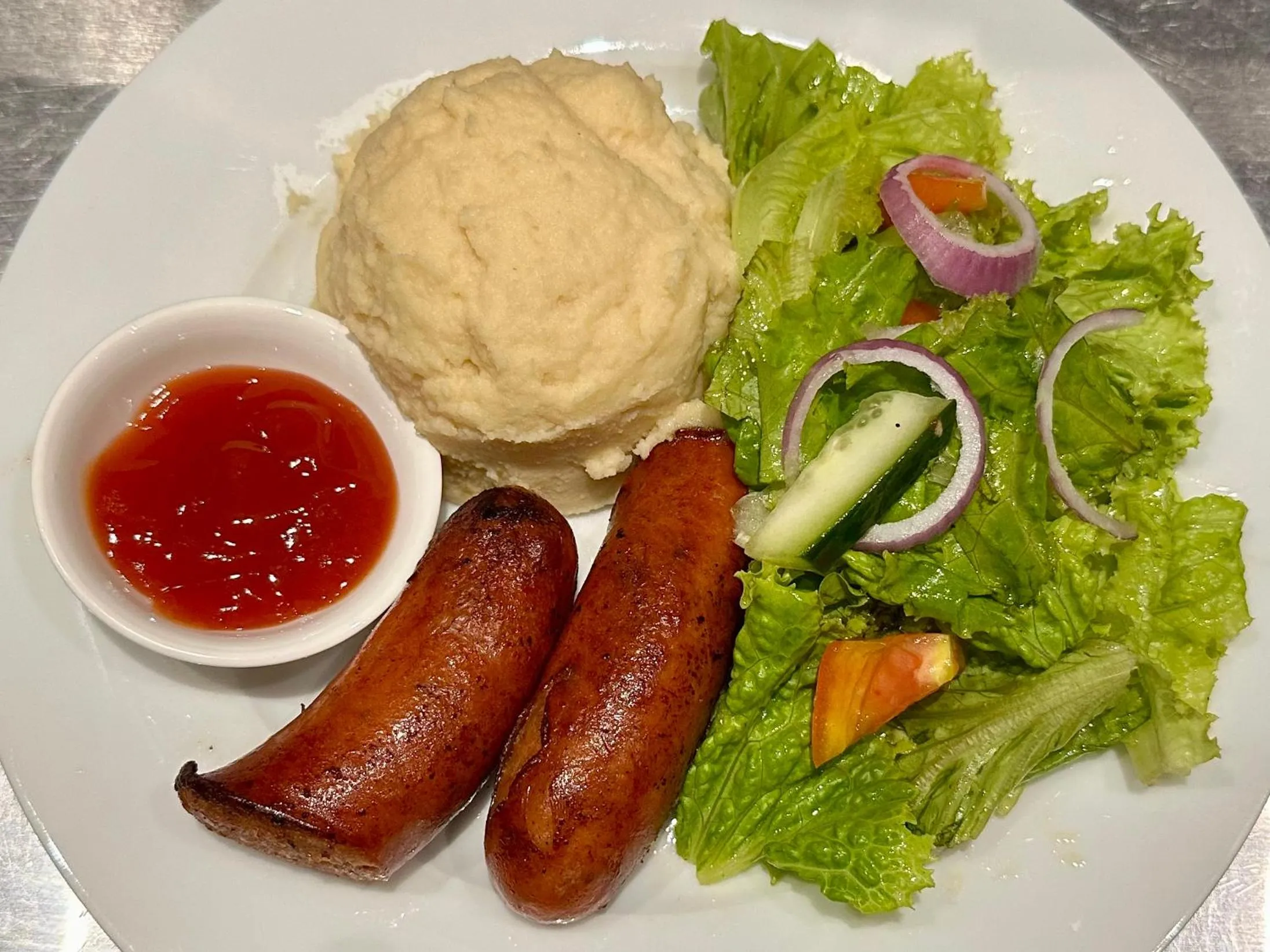 Restaurant/places to eat in Strutz Art Garden Resort