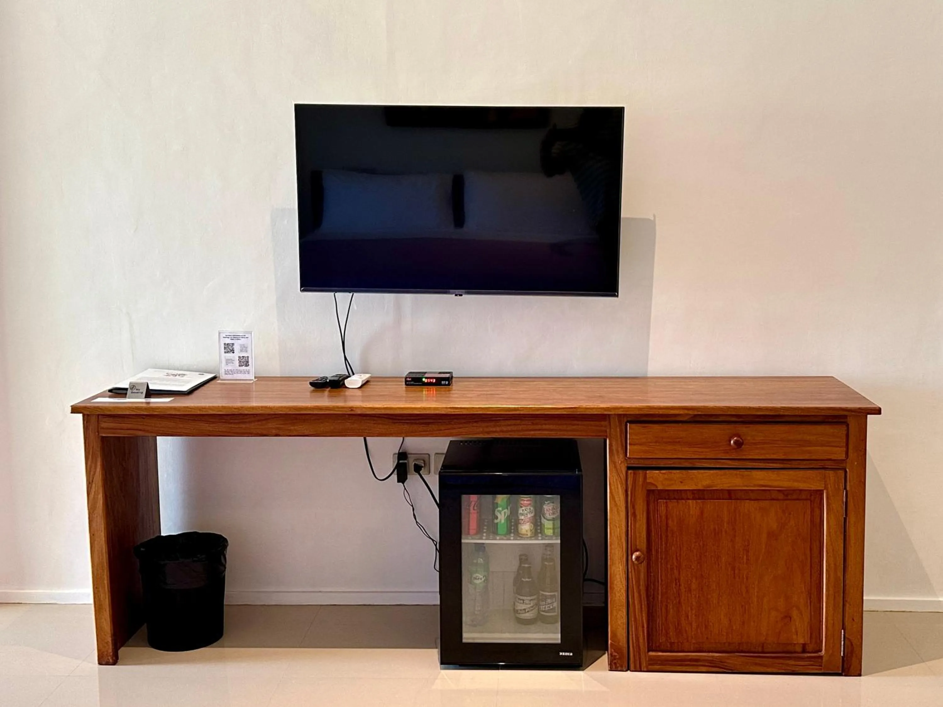 TV and multimedia in Strutz Art Garden Resort