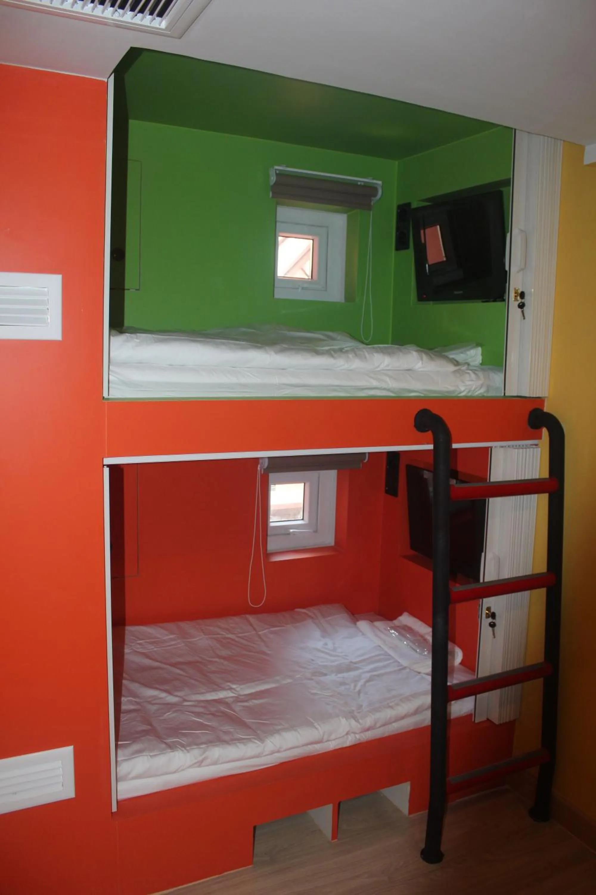 TV and multimedia, Bed in H-District Boutique Poshotel